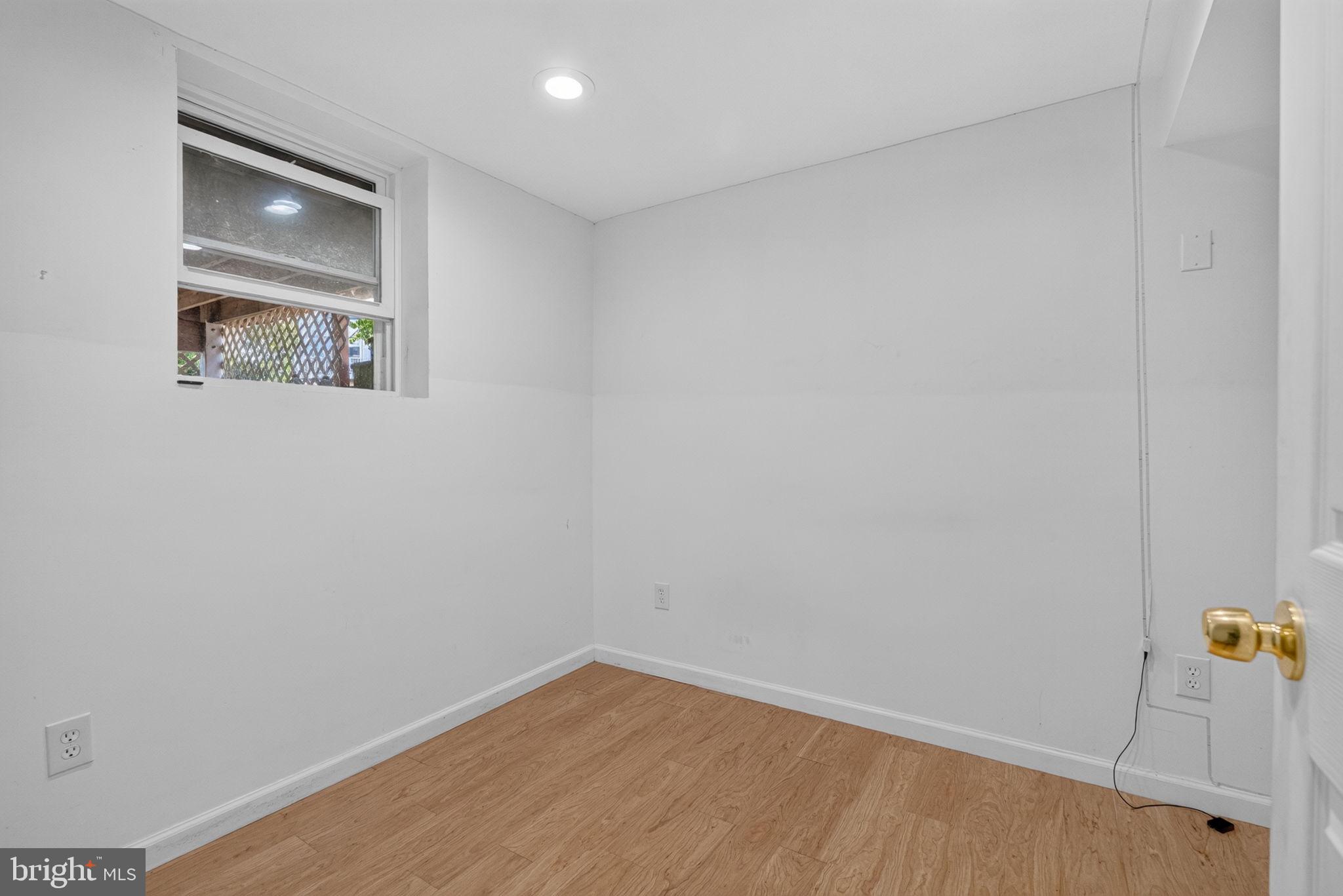 FOREST KNOLLS - Residential