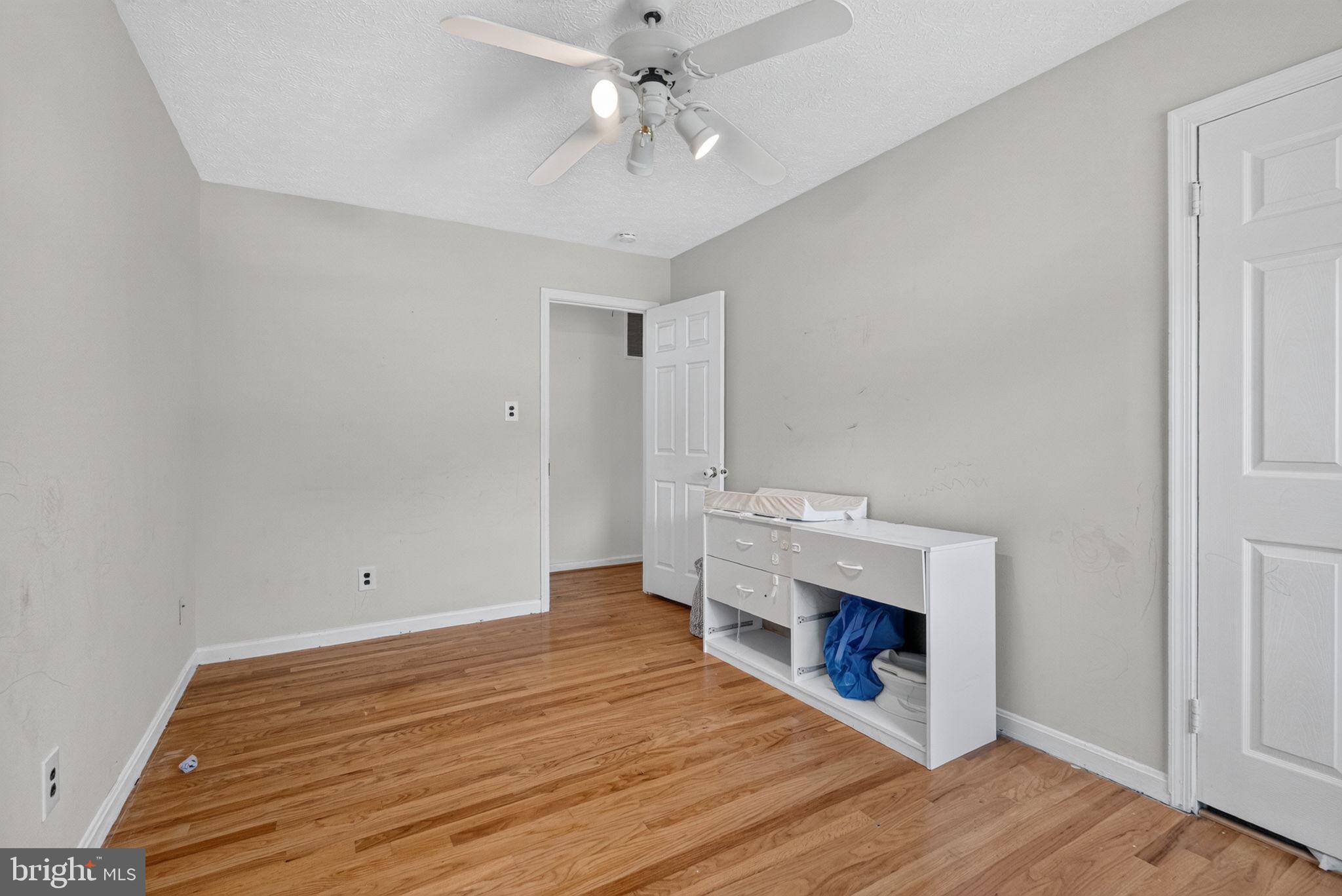 FOREST KNOLLS - Residential
