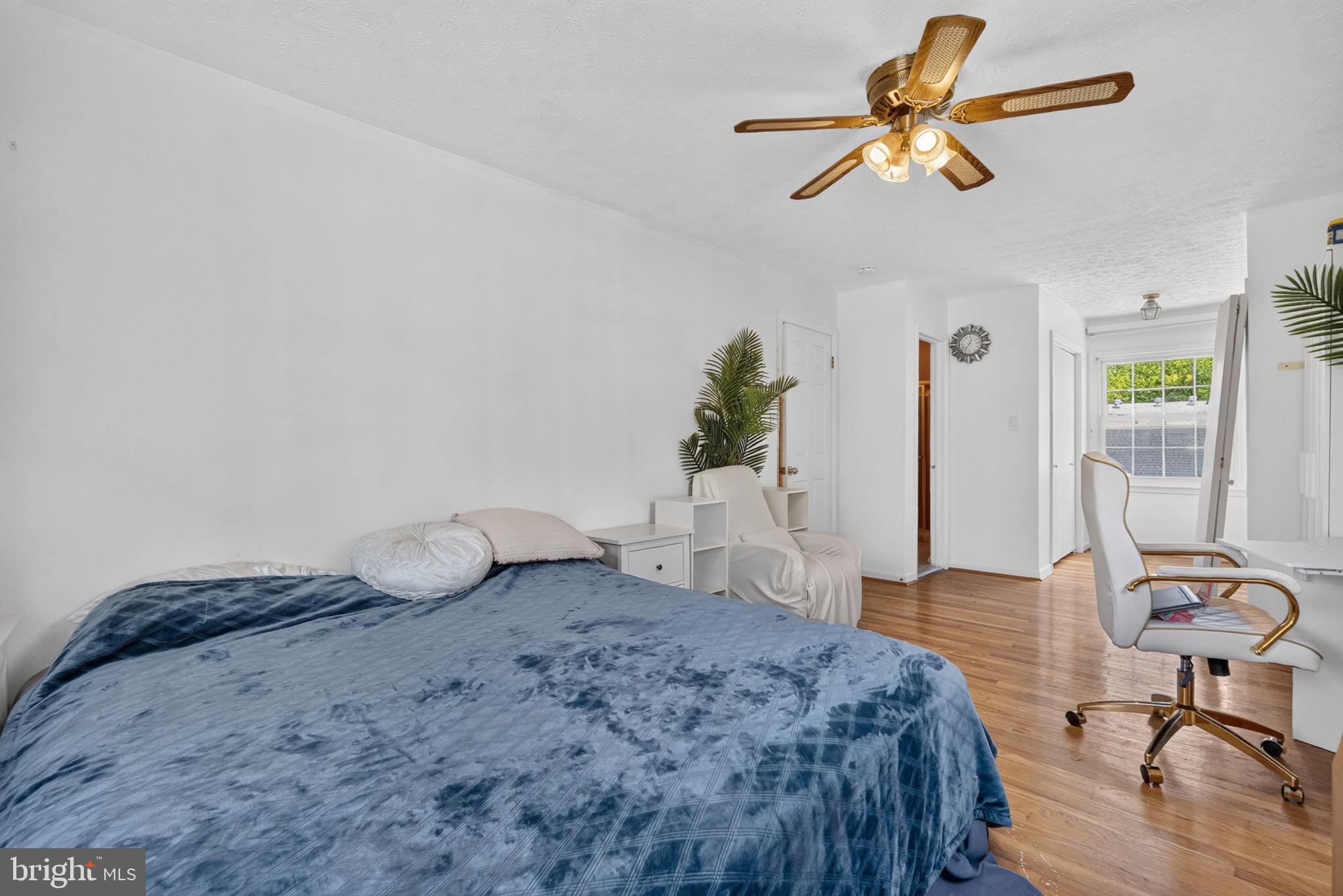 FOREST KNOLLS - Residential