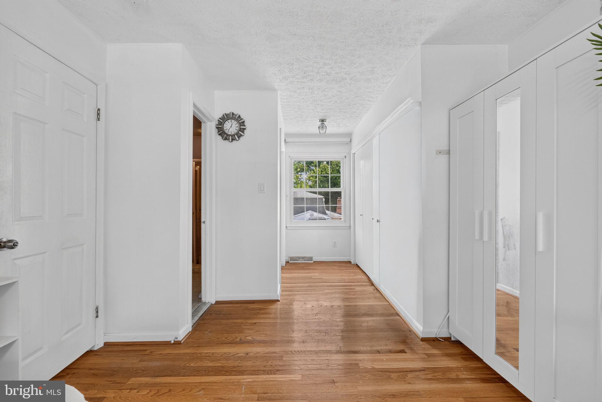 FOREST KNOLLS - Residential