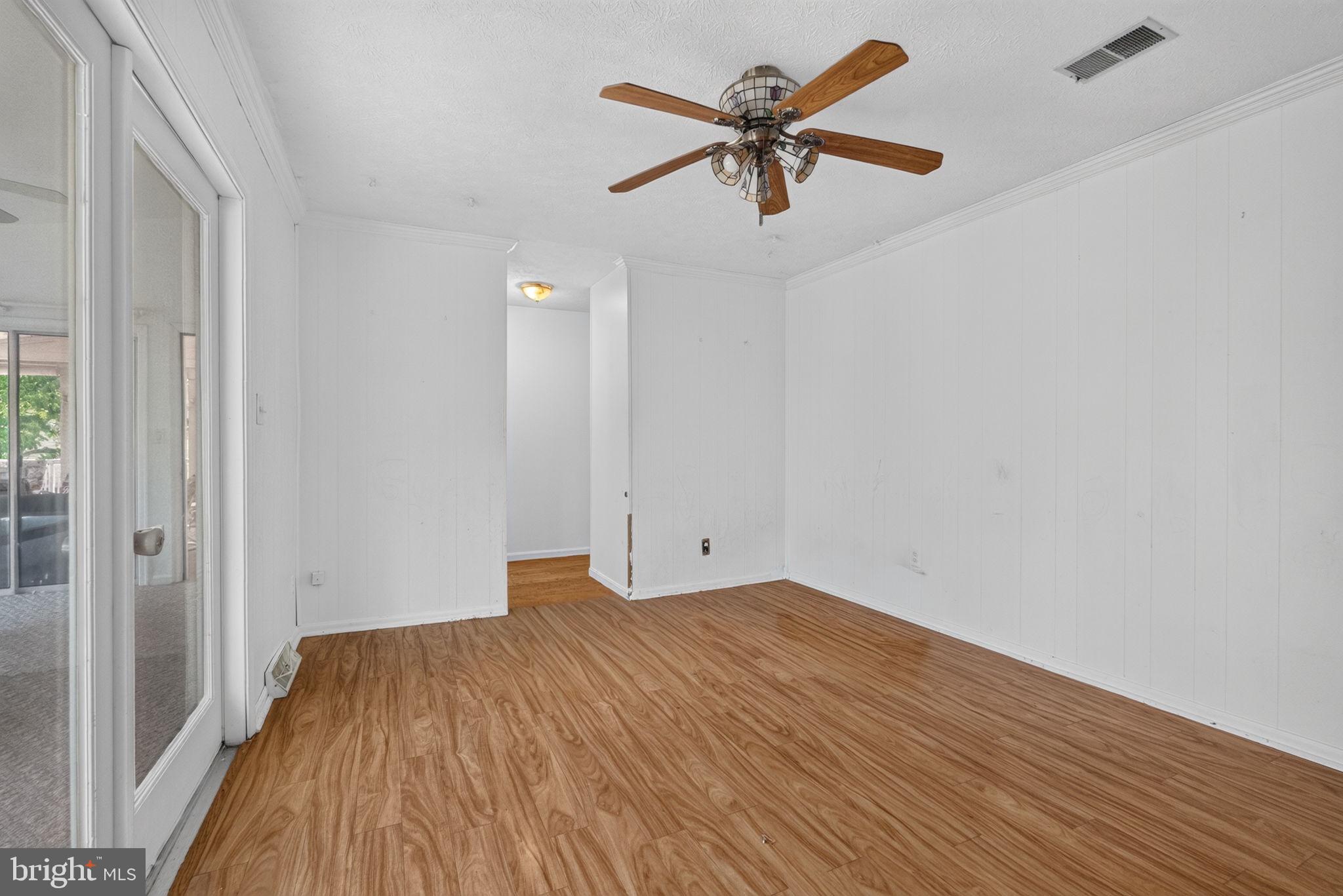 FOREST KNOLLS - Residential