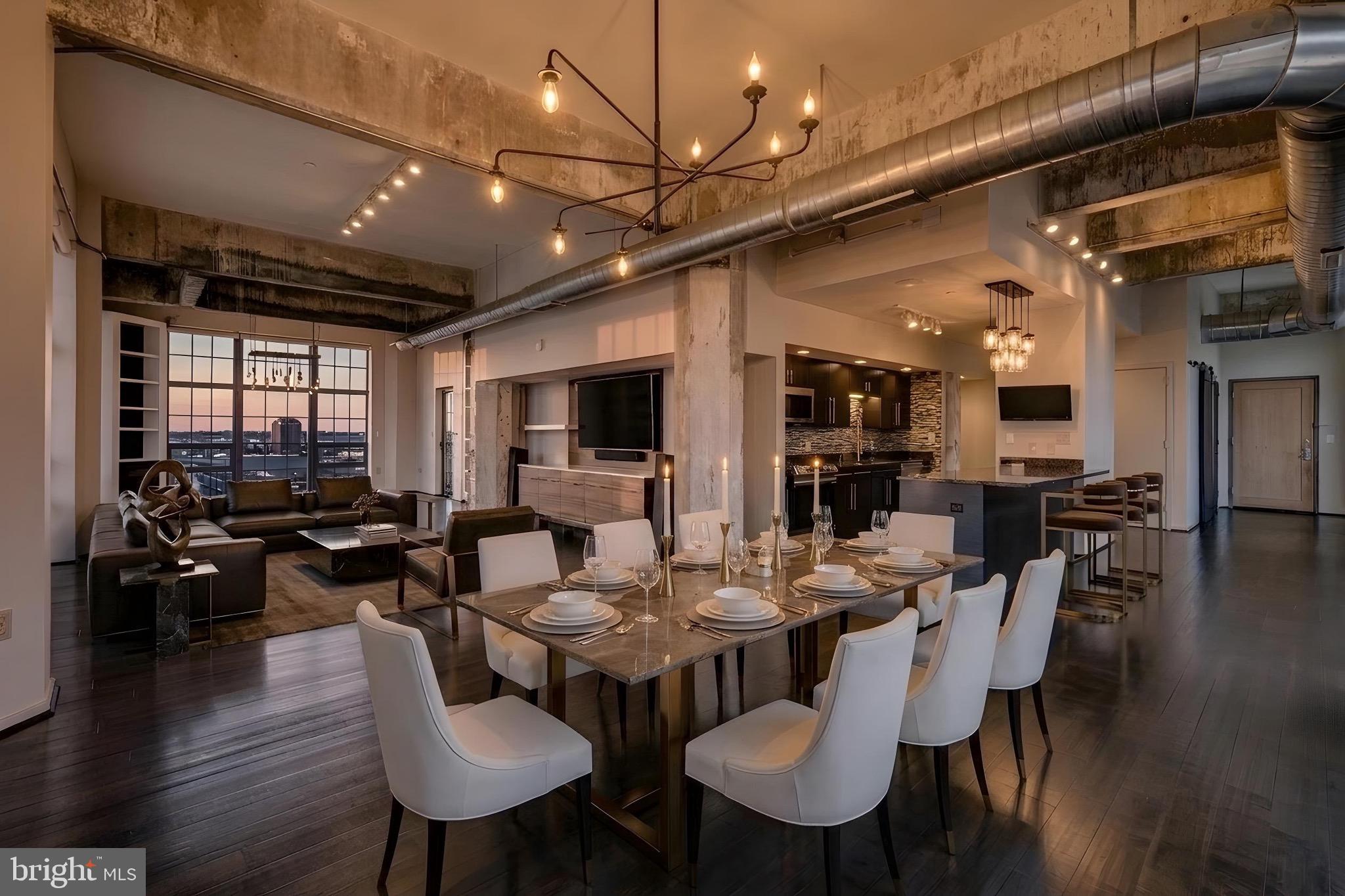 LOCUST POINT - Residential