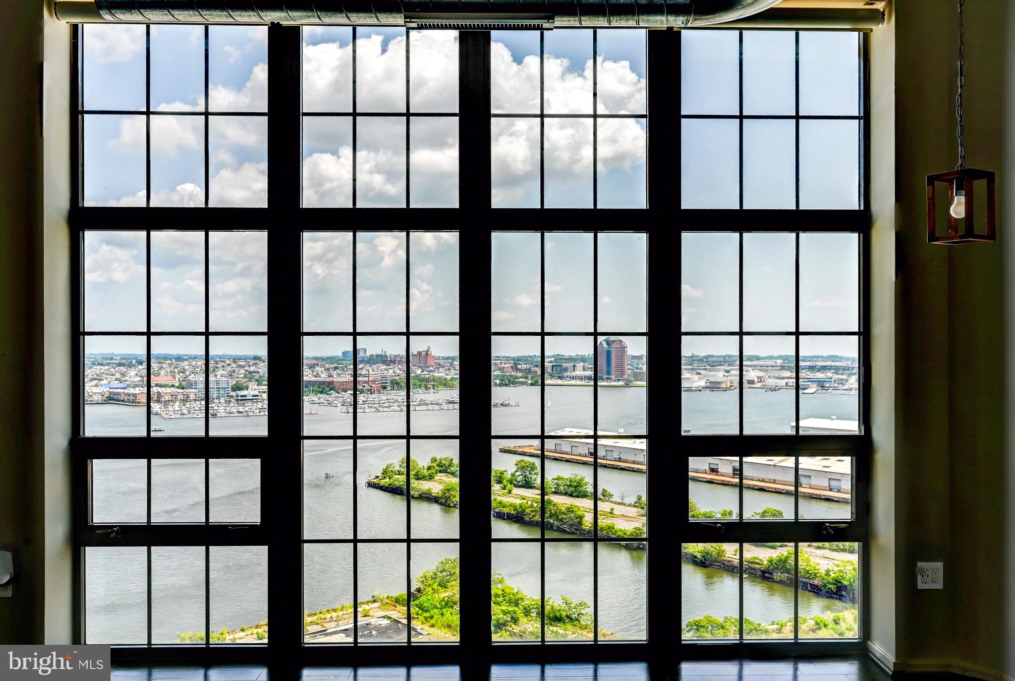 LOCUST POINT - Residential