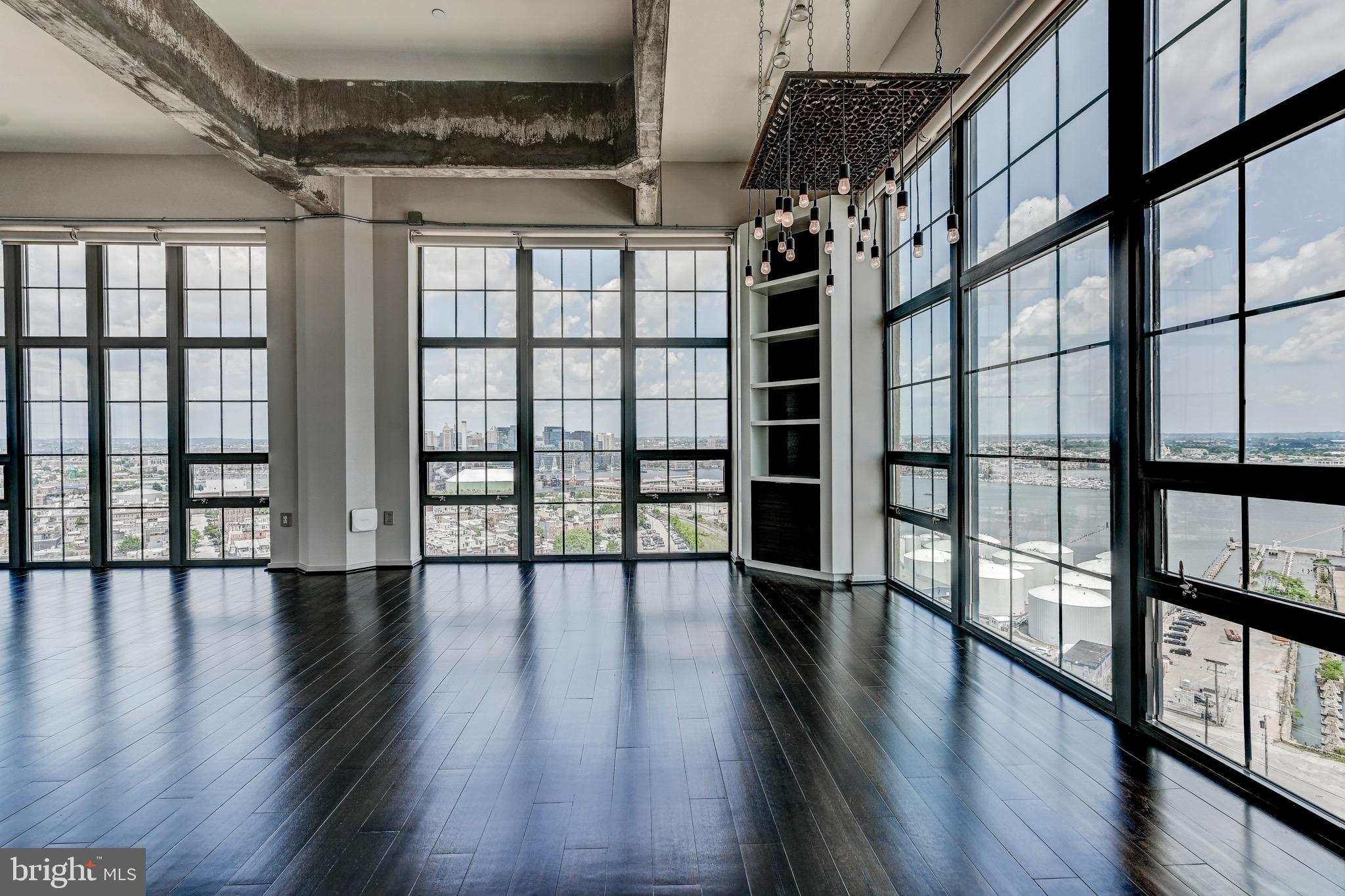 LOCUST POINT - Residential