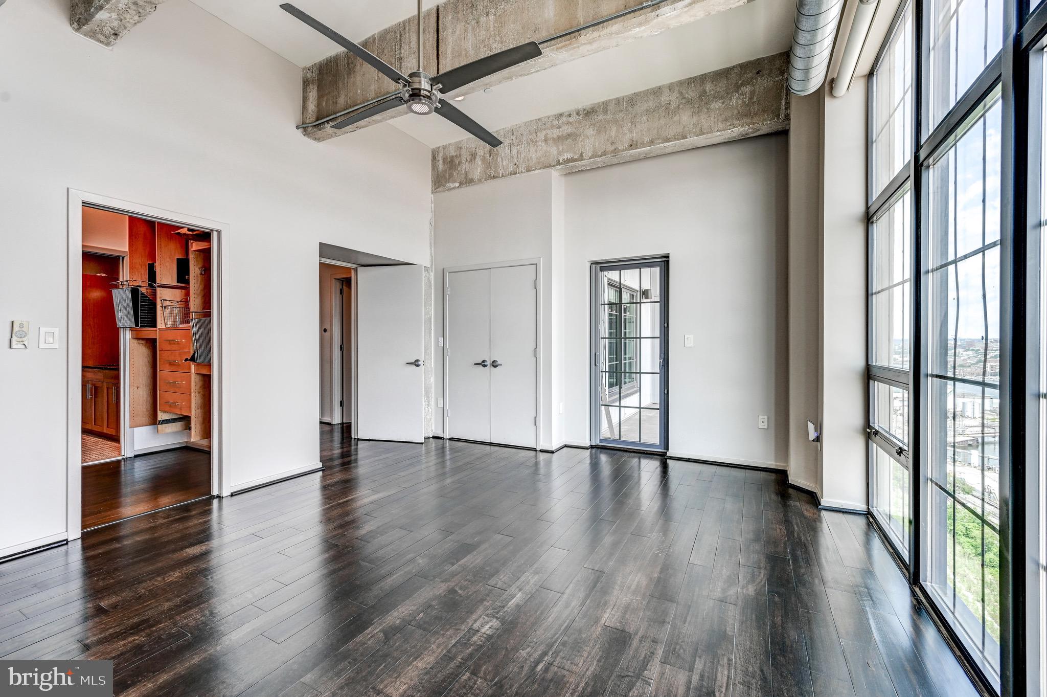 LOCUST POINT - Residential