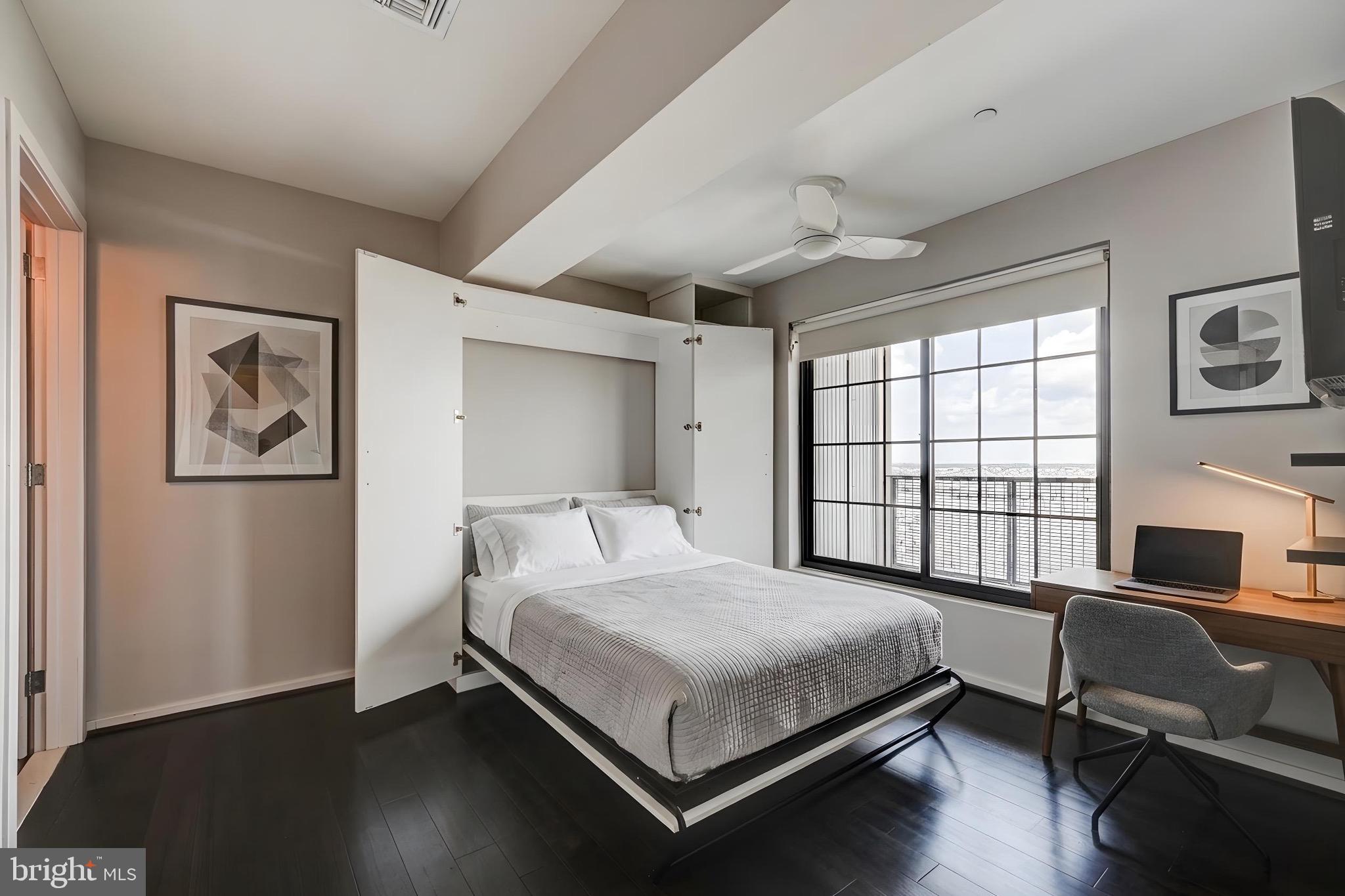 LOCUST POINT - Residential