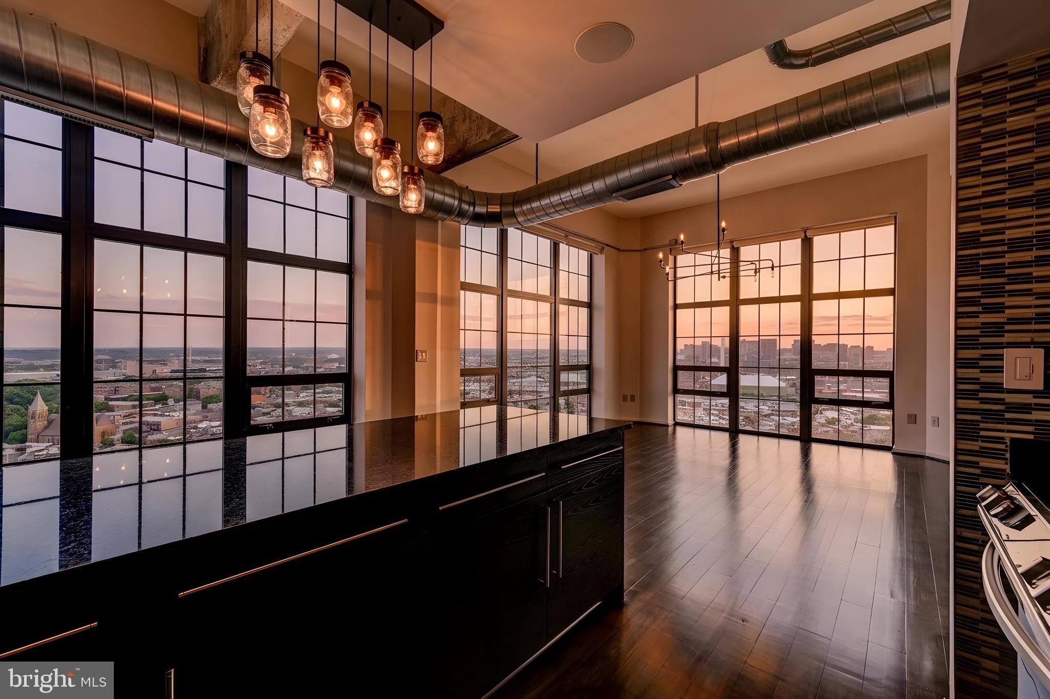 LOCUST POINT - Residential