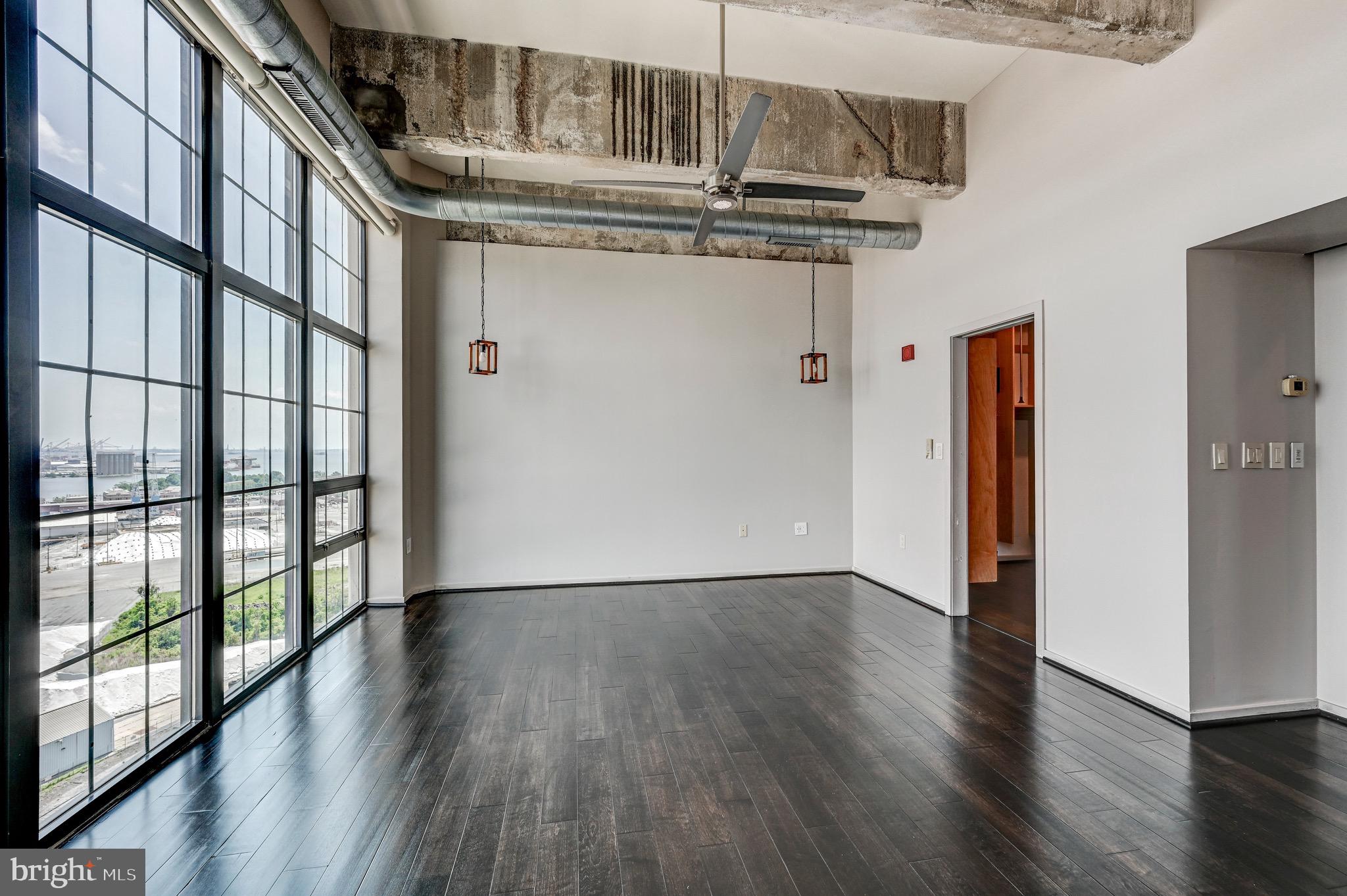 LOCUST POINT - Residential