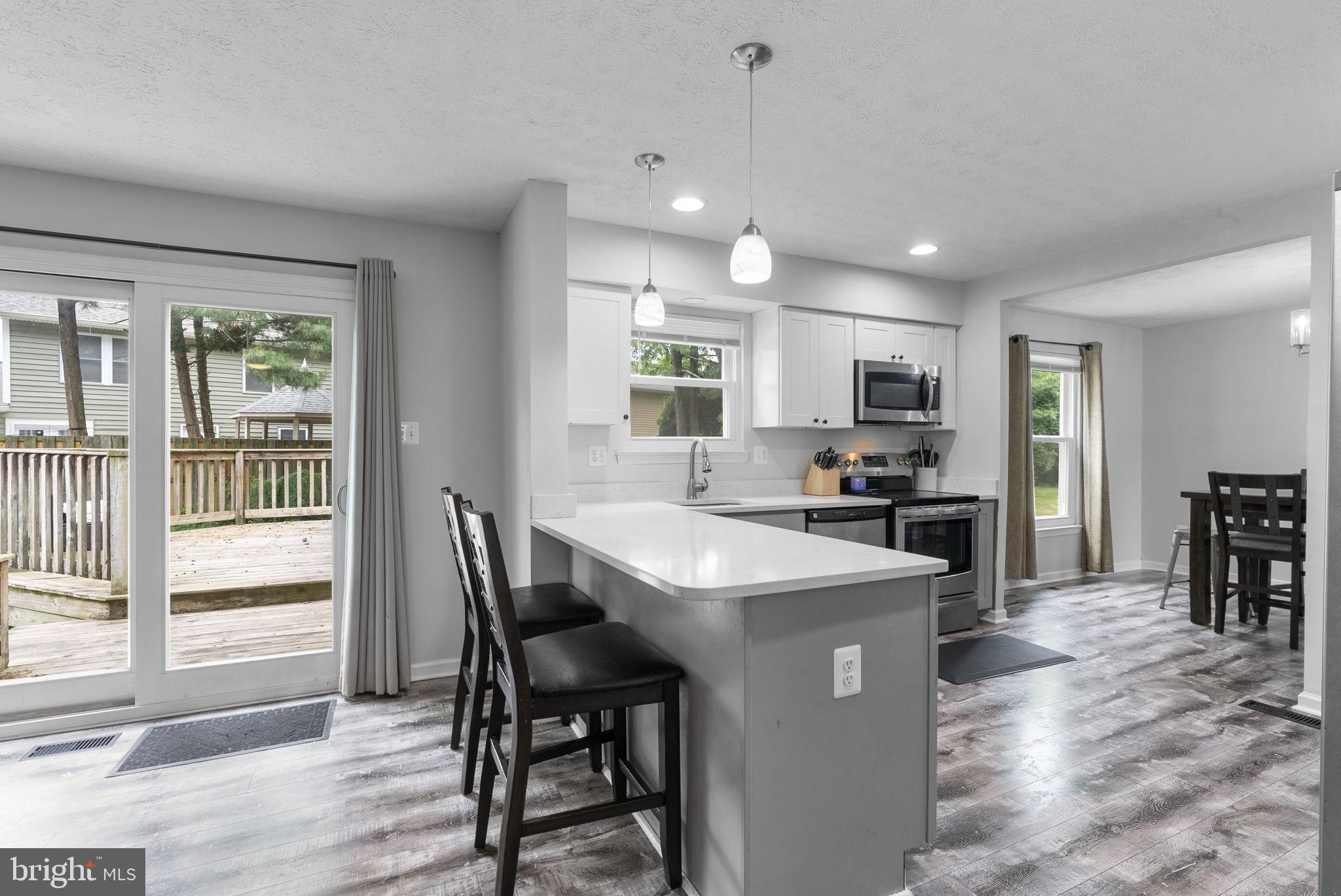 HILLCREST ORCHARDS - Residential
