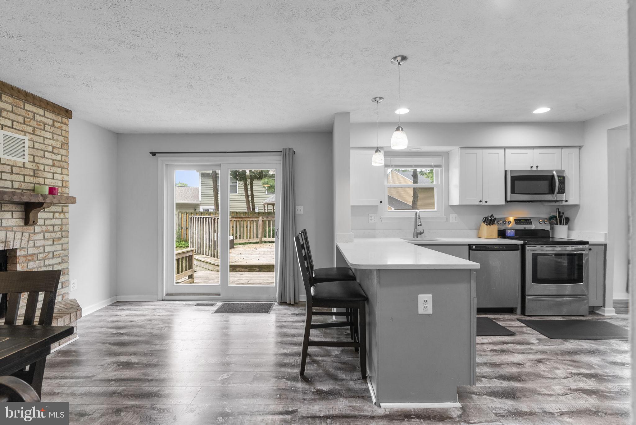 HILLCREST ORCHARDS - Residential