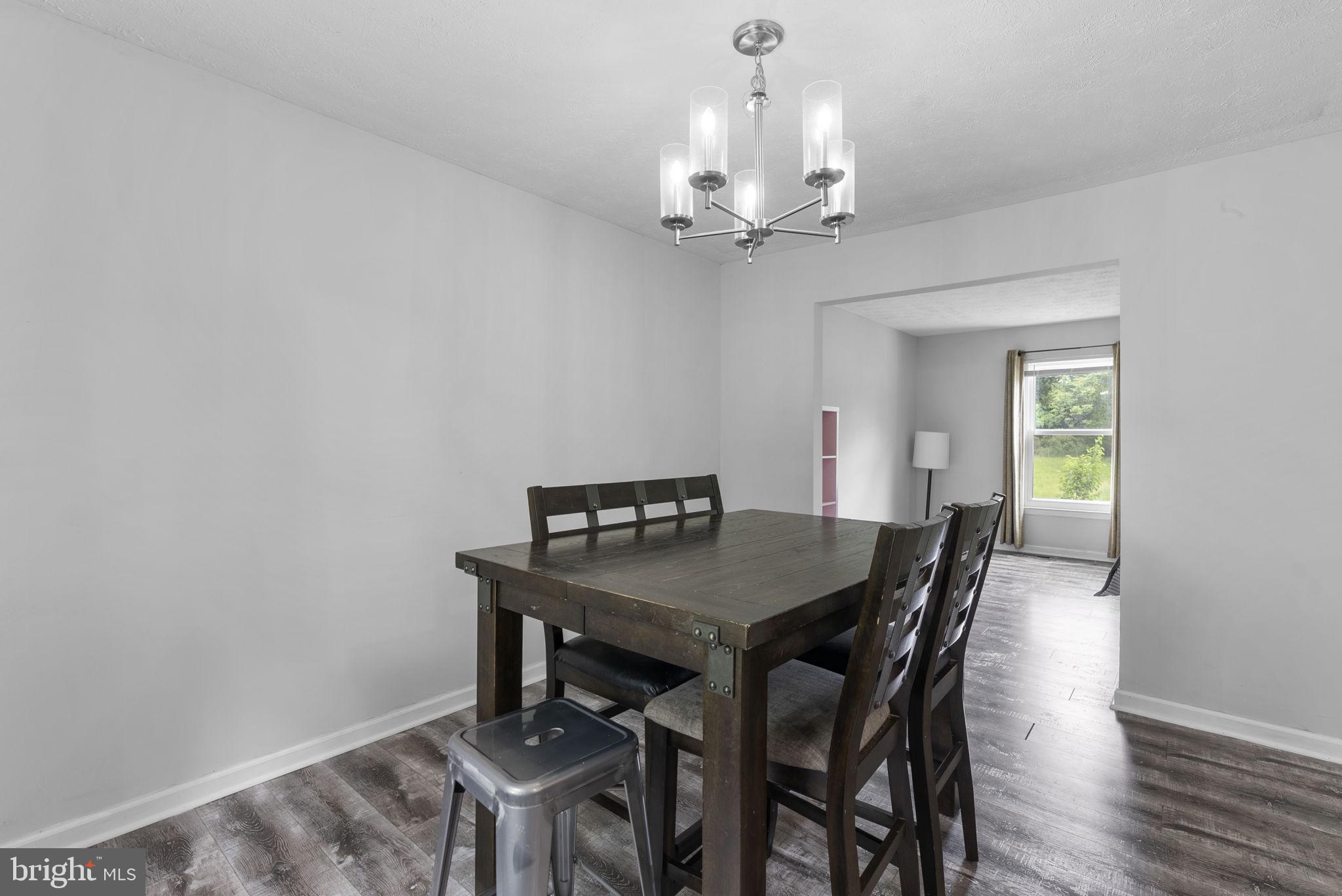 HILLCREST ORCHARDS - Residential