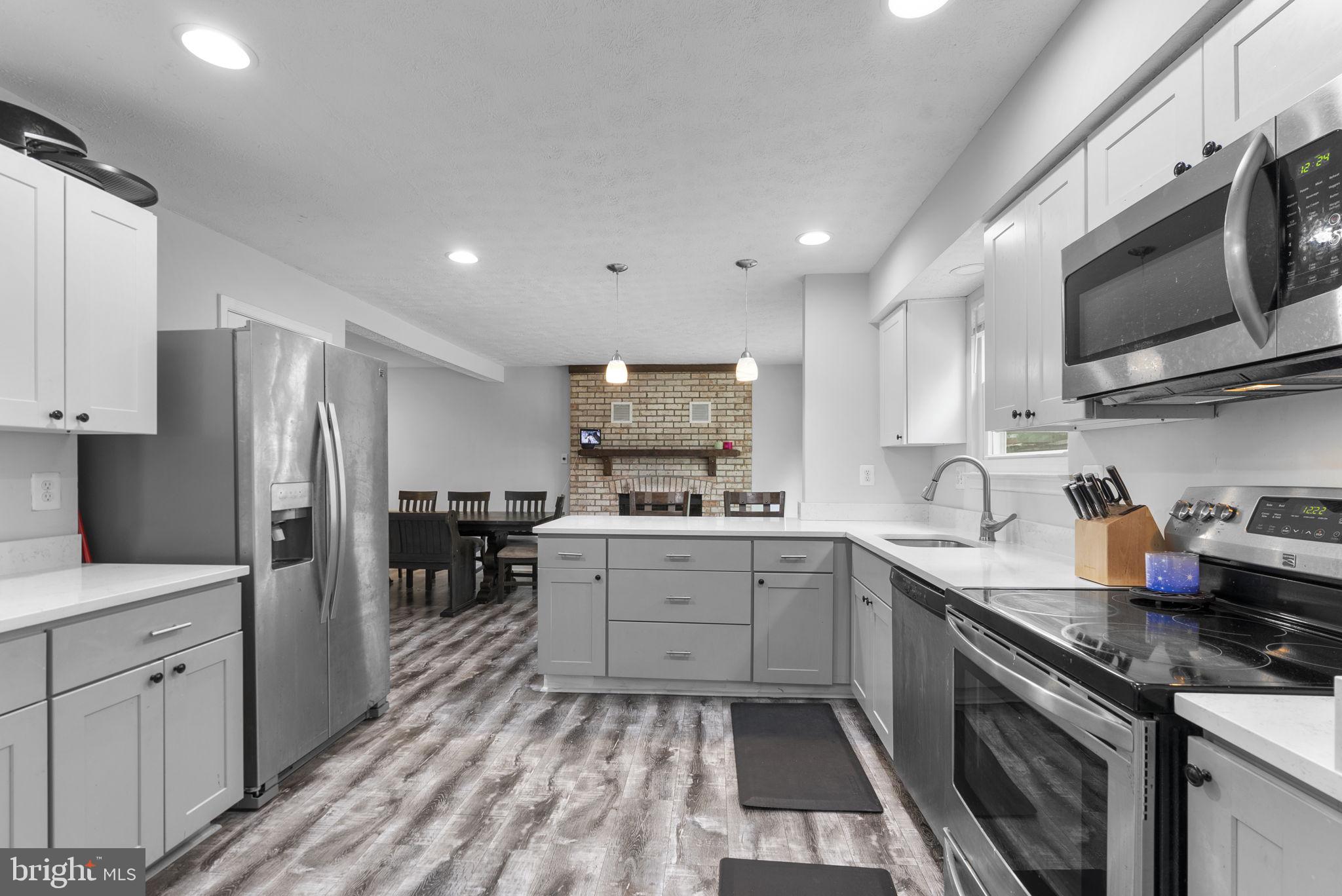 HILLCREST ORCHARDS - Residential