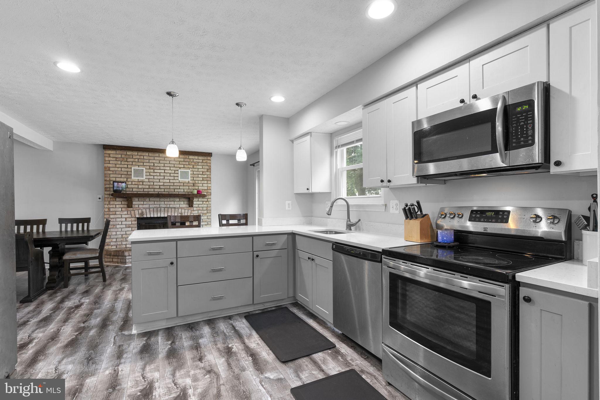 HILLCREST ORCHARDS - Residential