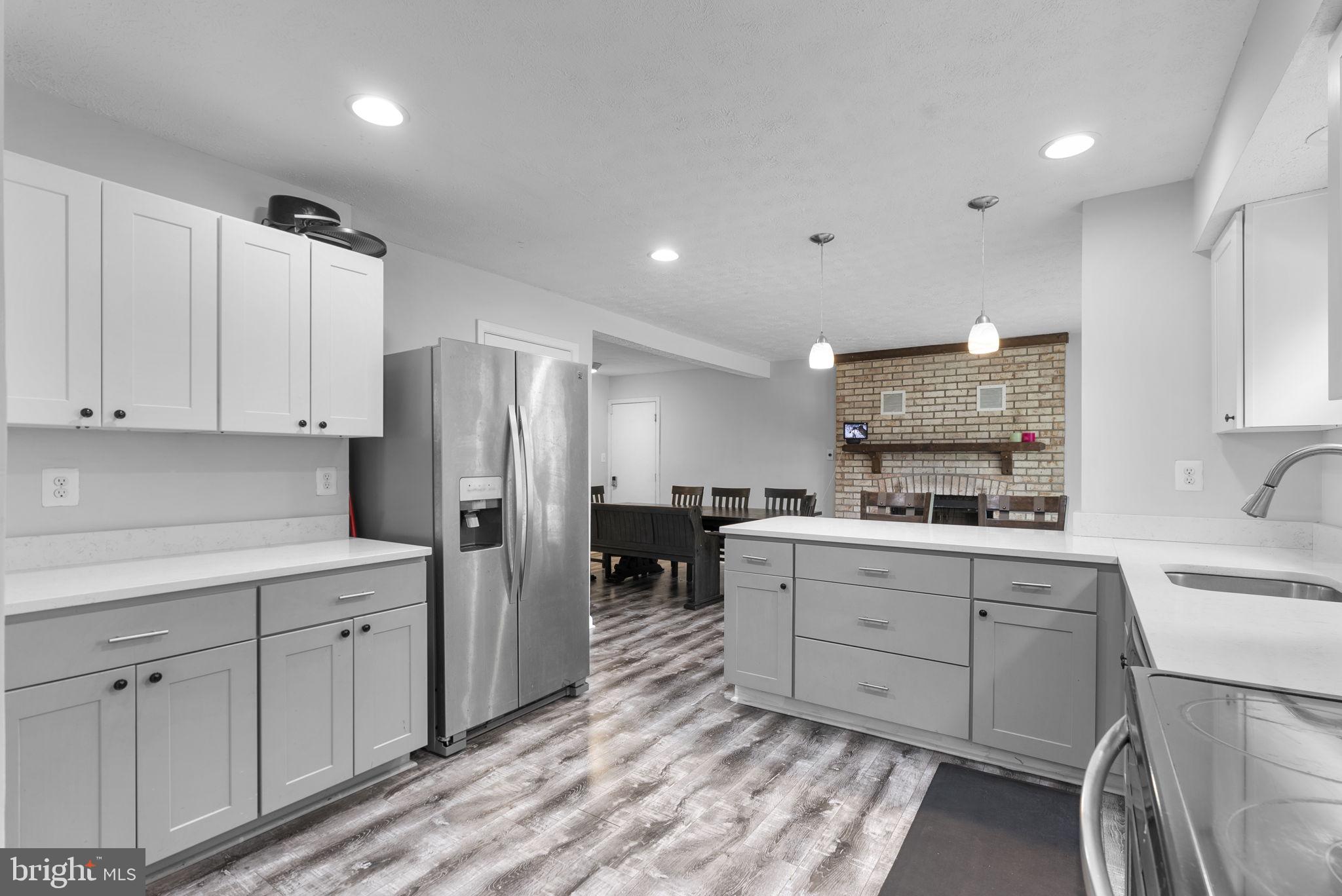 HILLCREST ORCHARDS - Residential