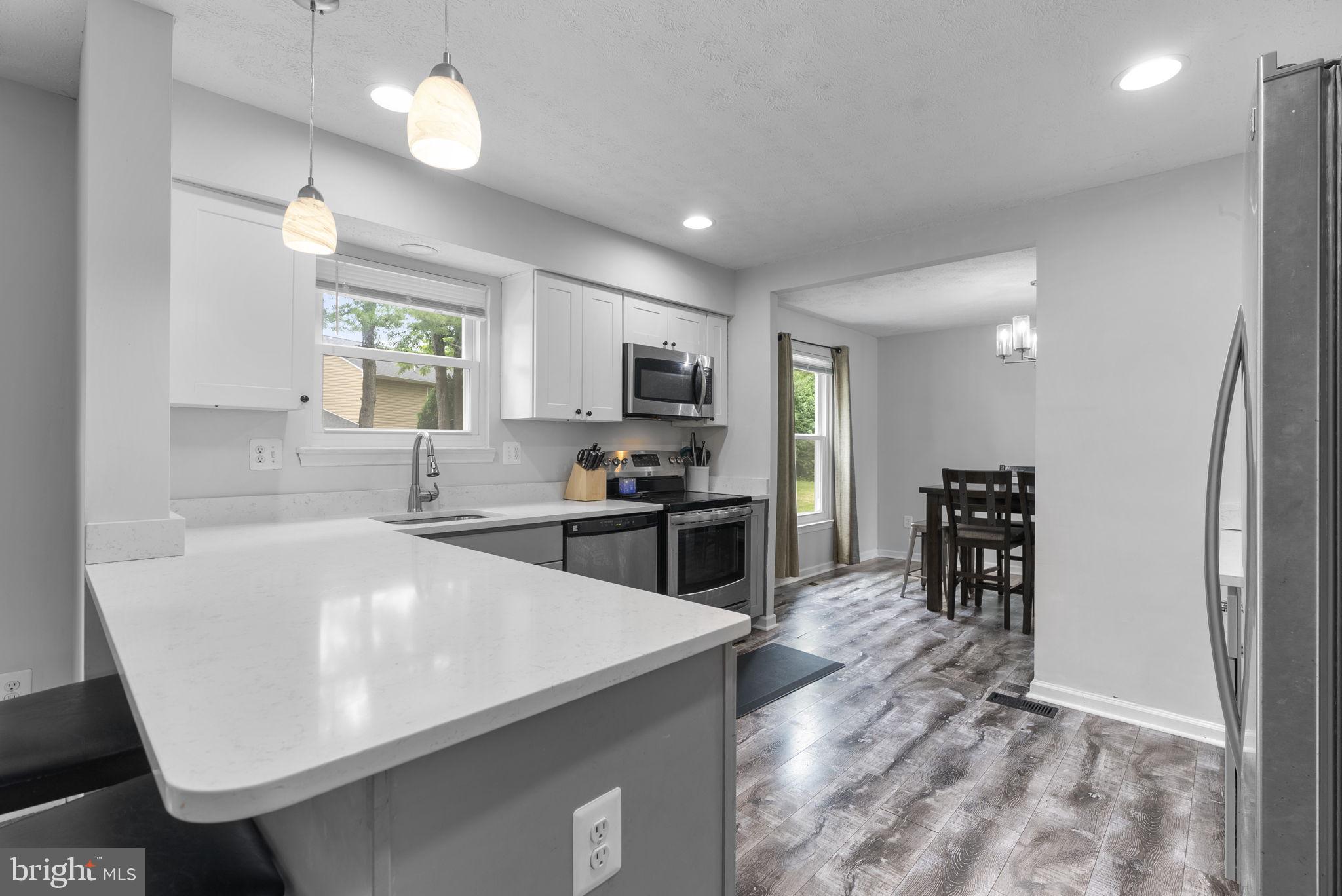 HILLCREST ORCHARDS - Residential