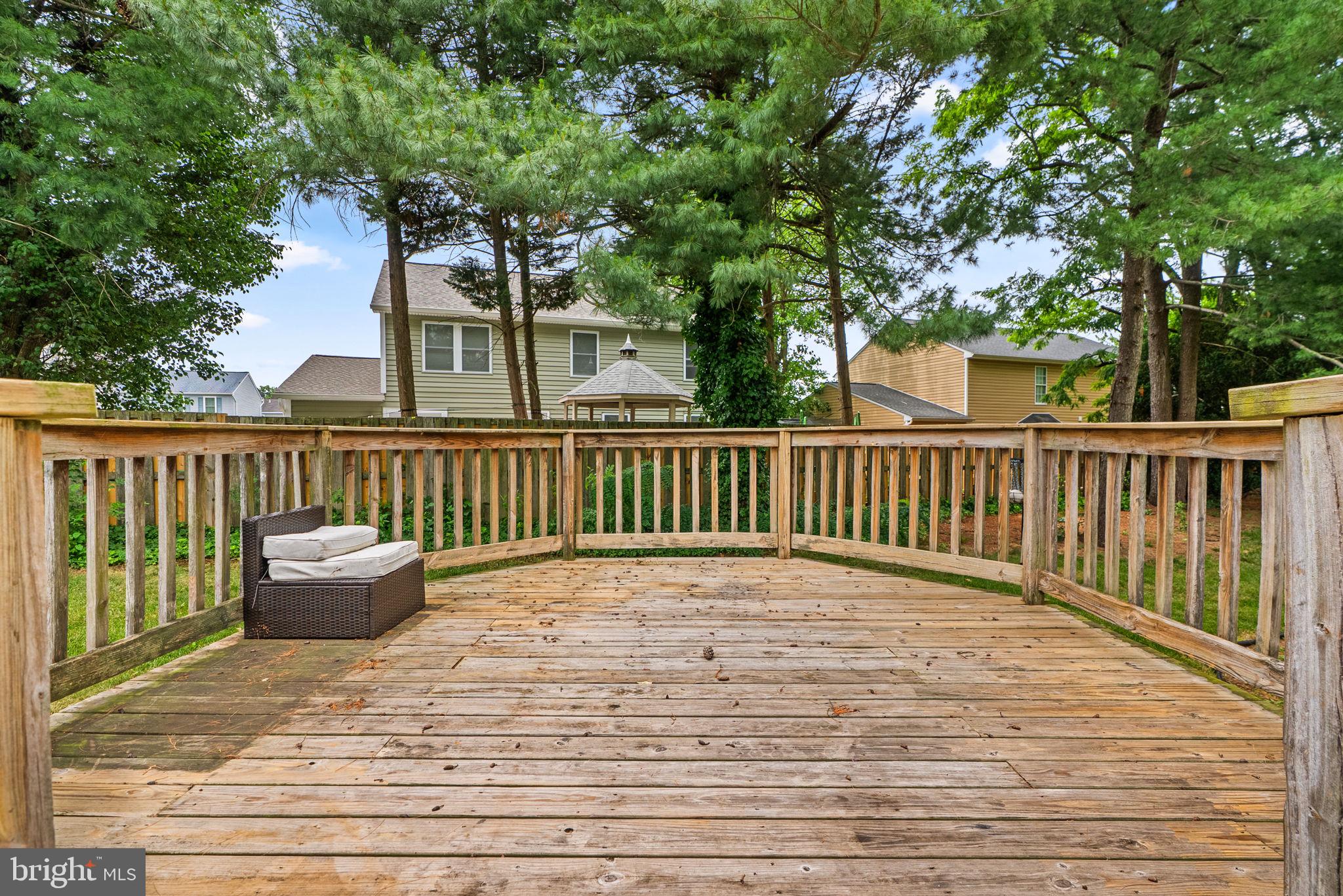 HILLCREST ORCHARDS - Residential