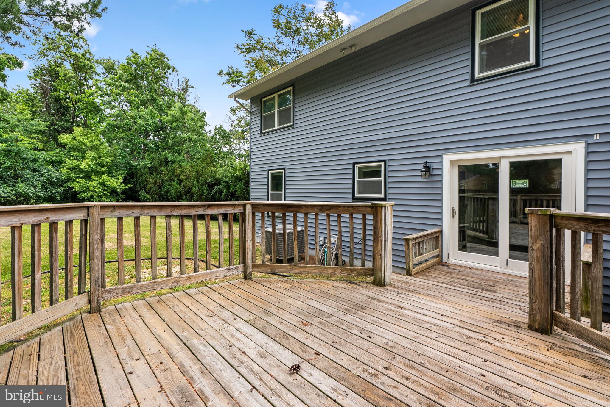 HILLCREST ORCHARDS - Residential