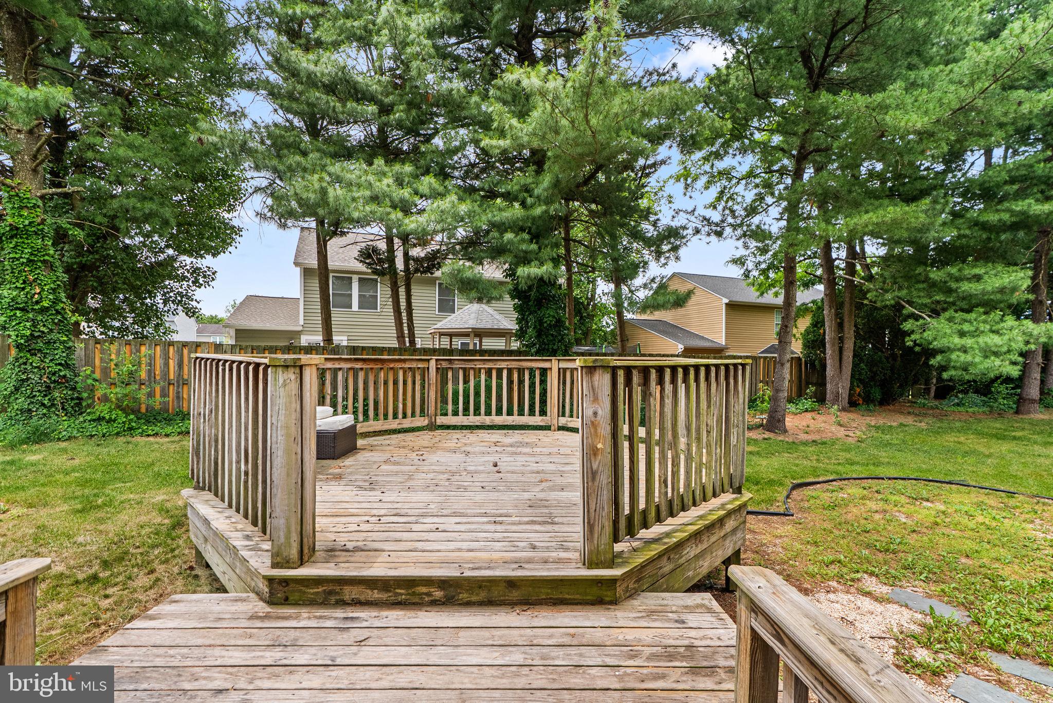 HILLCREST ORCHARDS - Residential