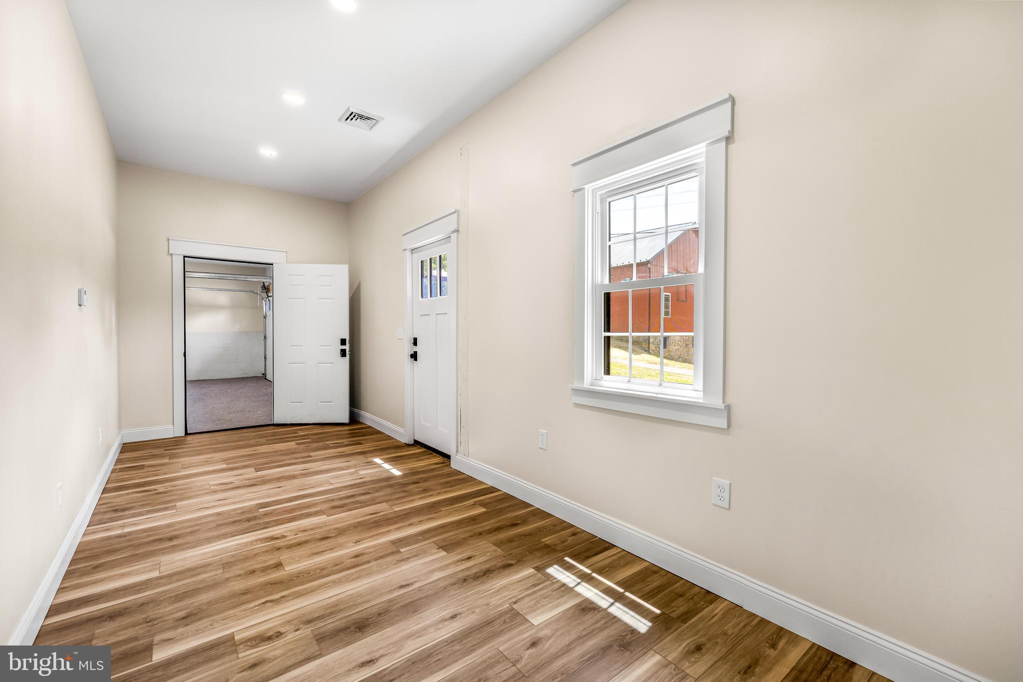 FREELAND - Residential