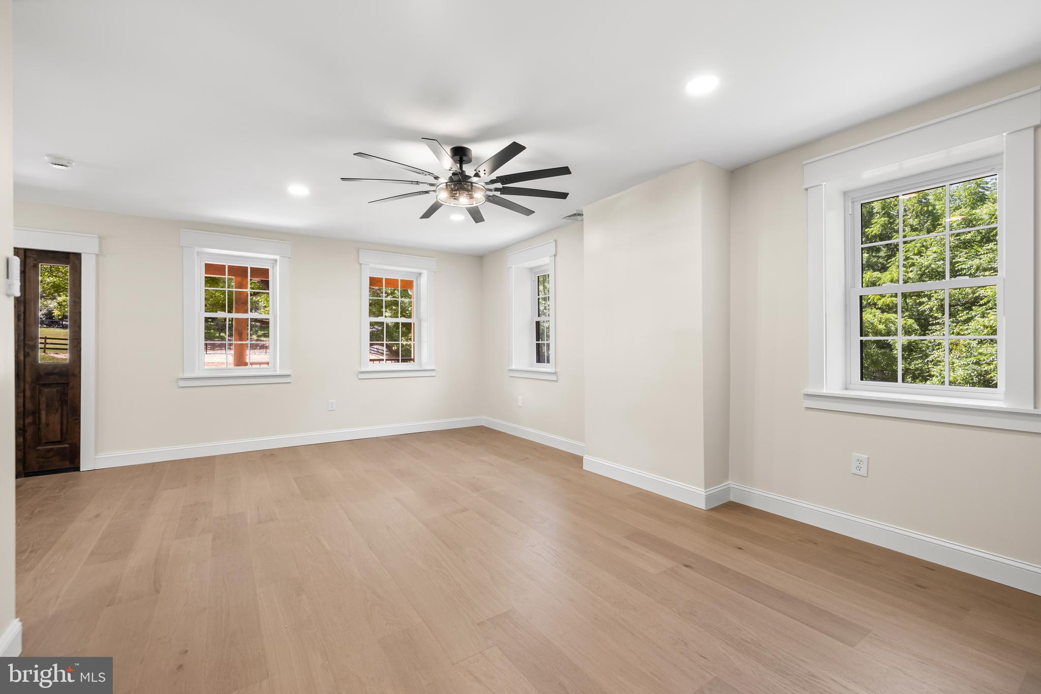 FREELAND - Residential