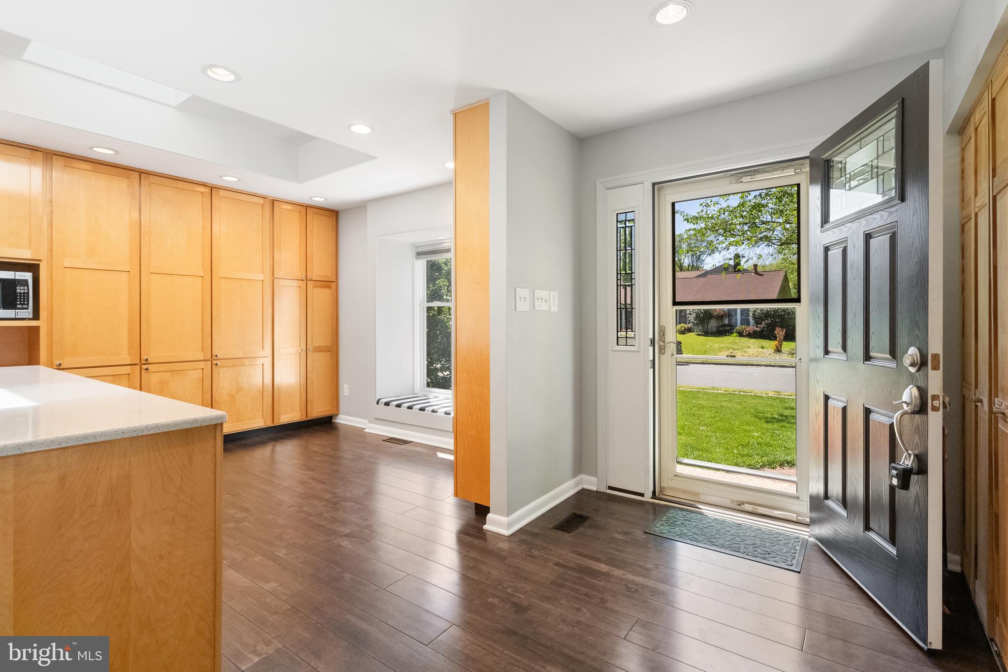 KINGSTON CHASE - Residential