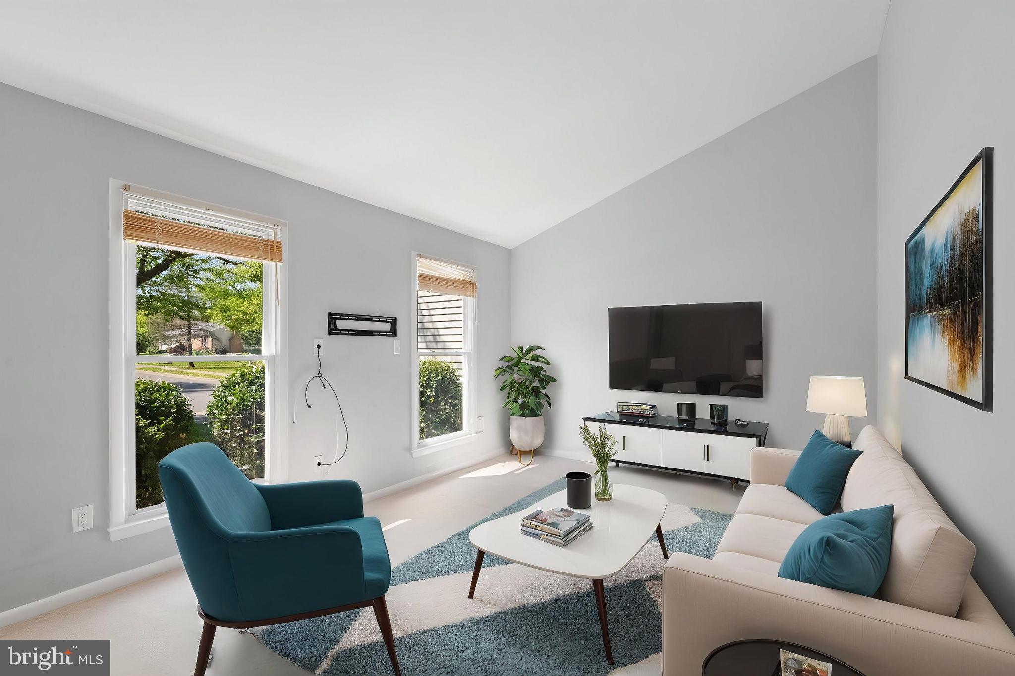 KINGSTON CHASE - Residential