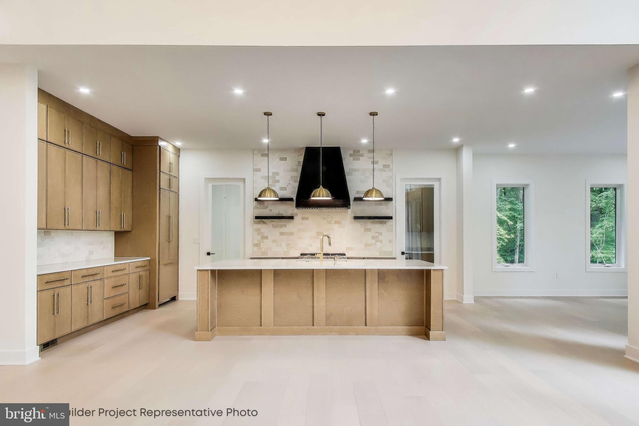 HILLCREST ESTATES - Residential