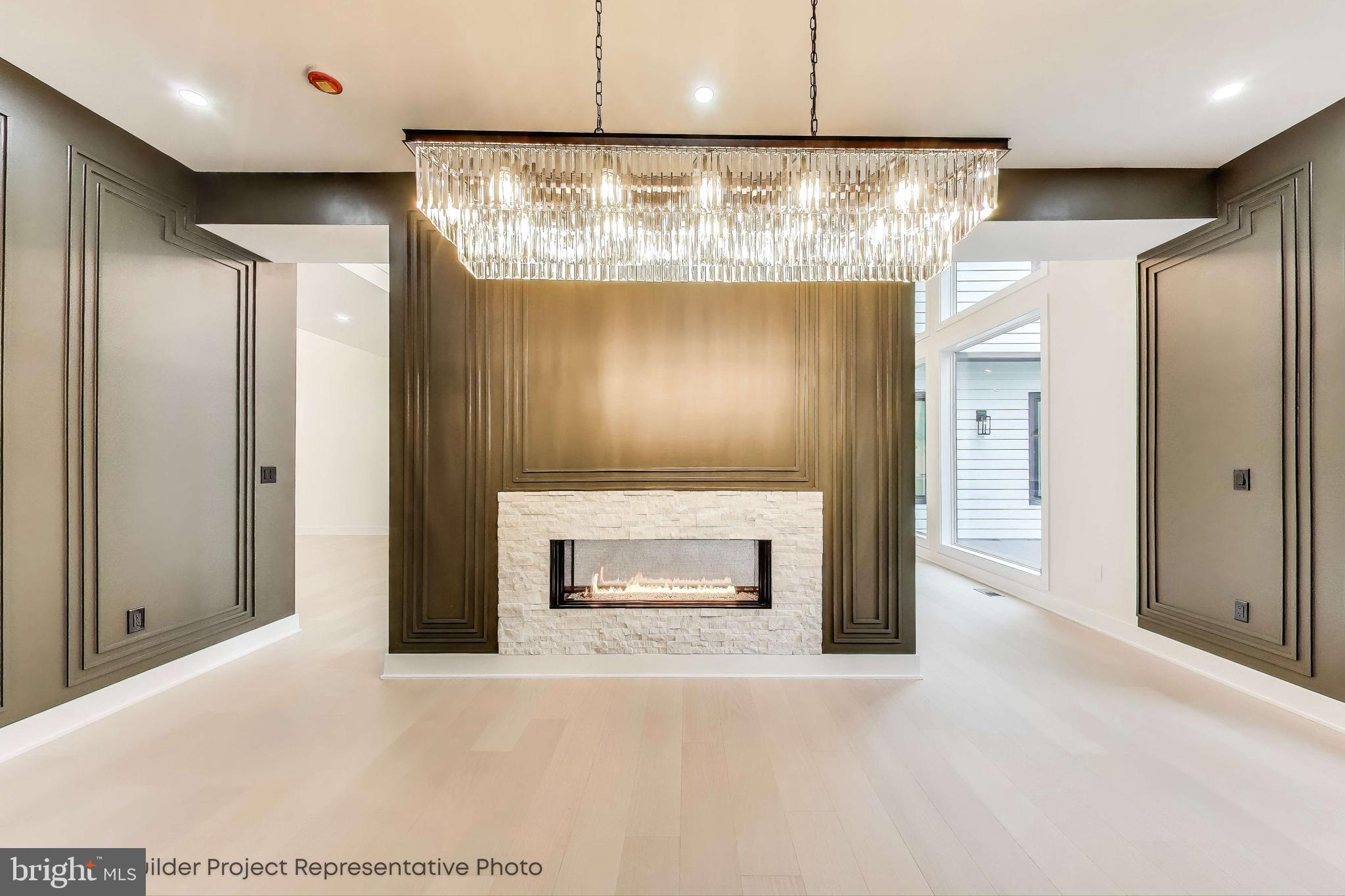 HILLCREST ESTATES - Residential