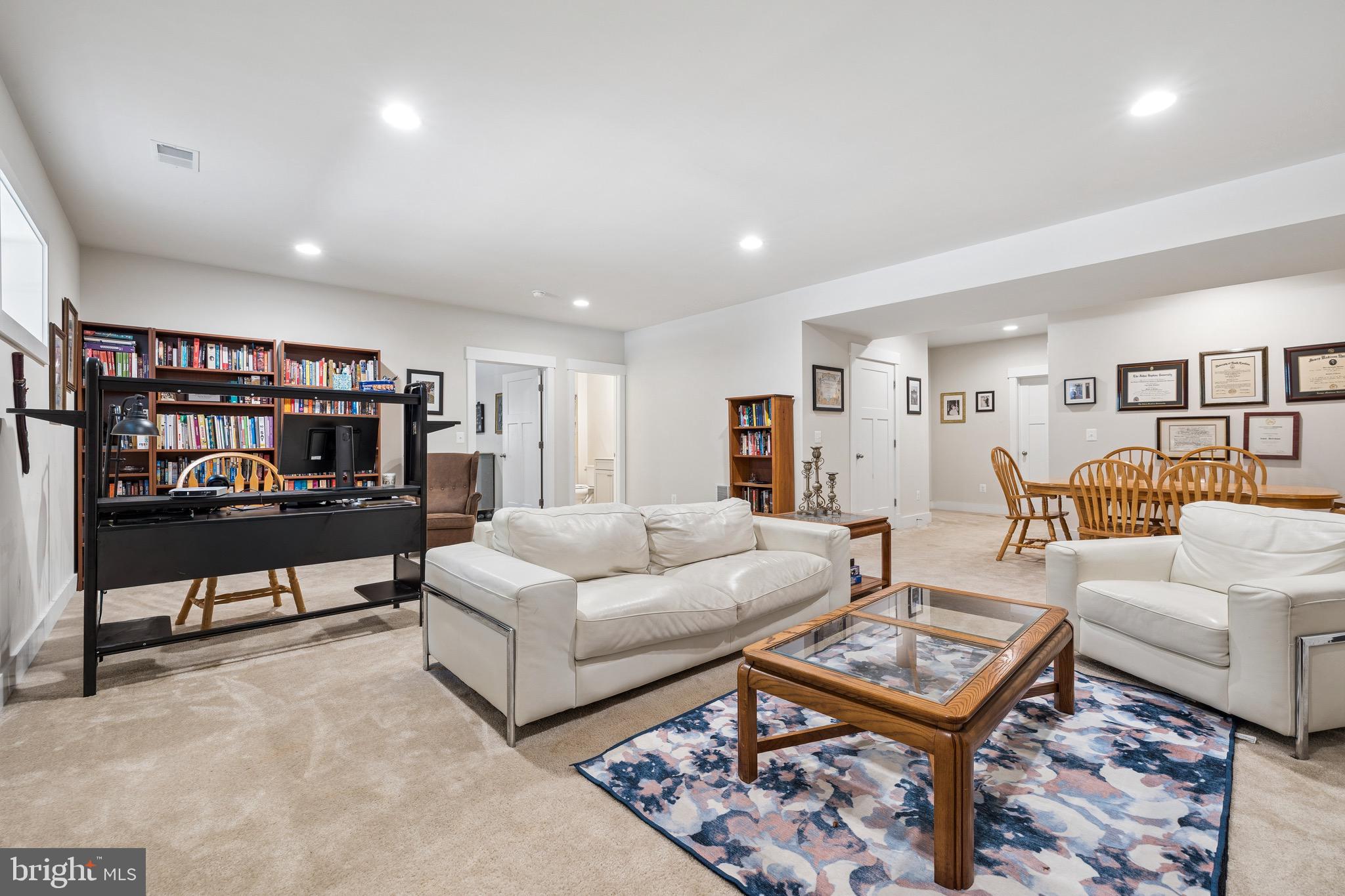 BROOKSIDE - Residential