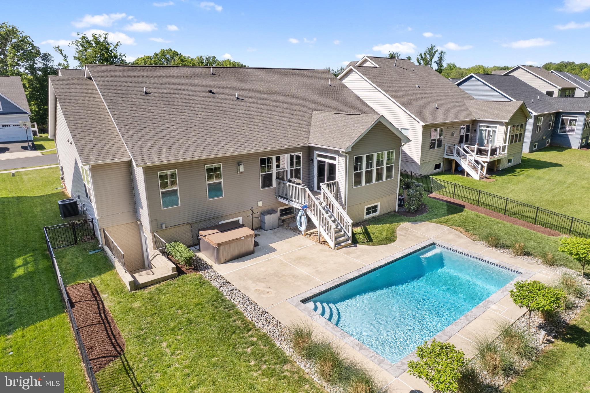 BROOKSIDE - Residential