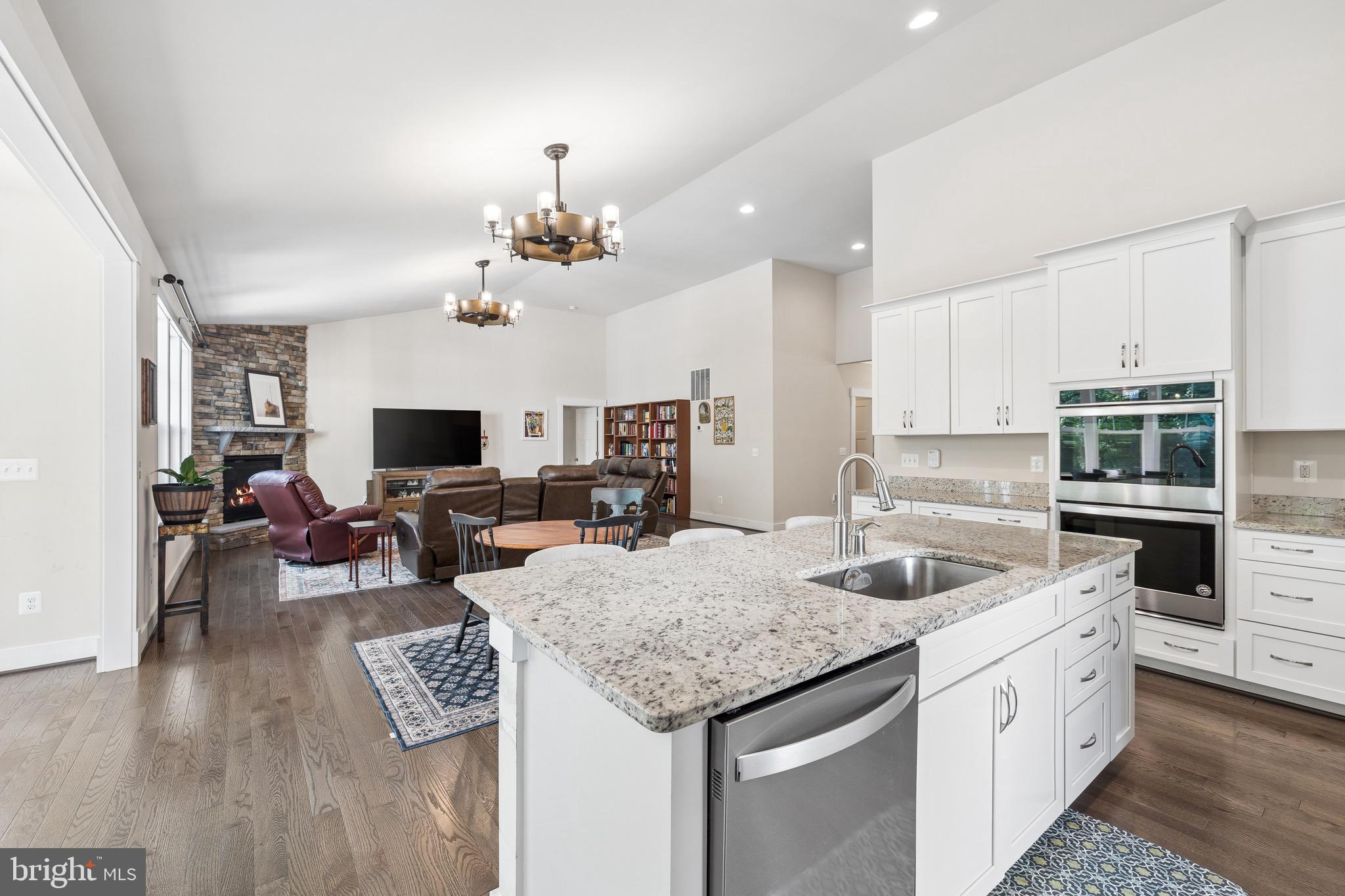 BROOKSIDE - Residential