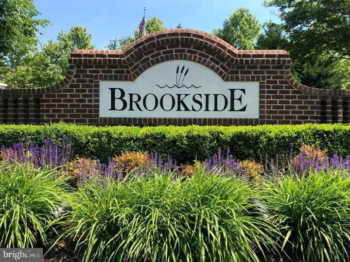 BROOKSIDE - Residential