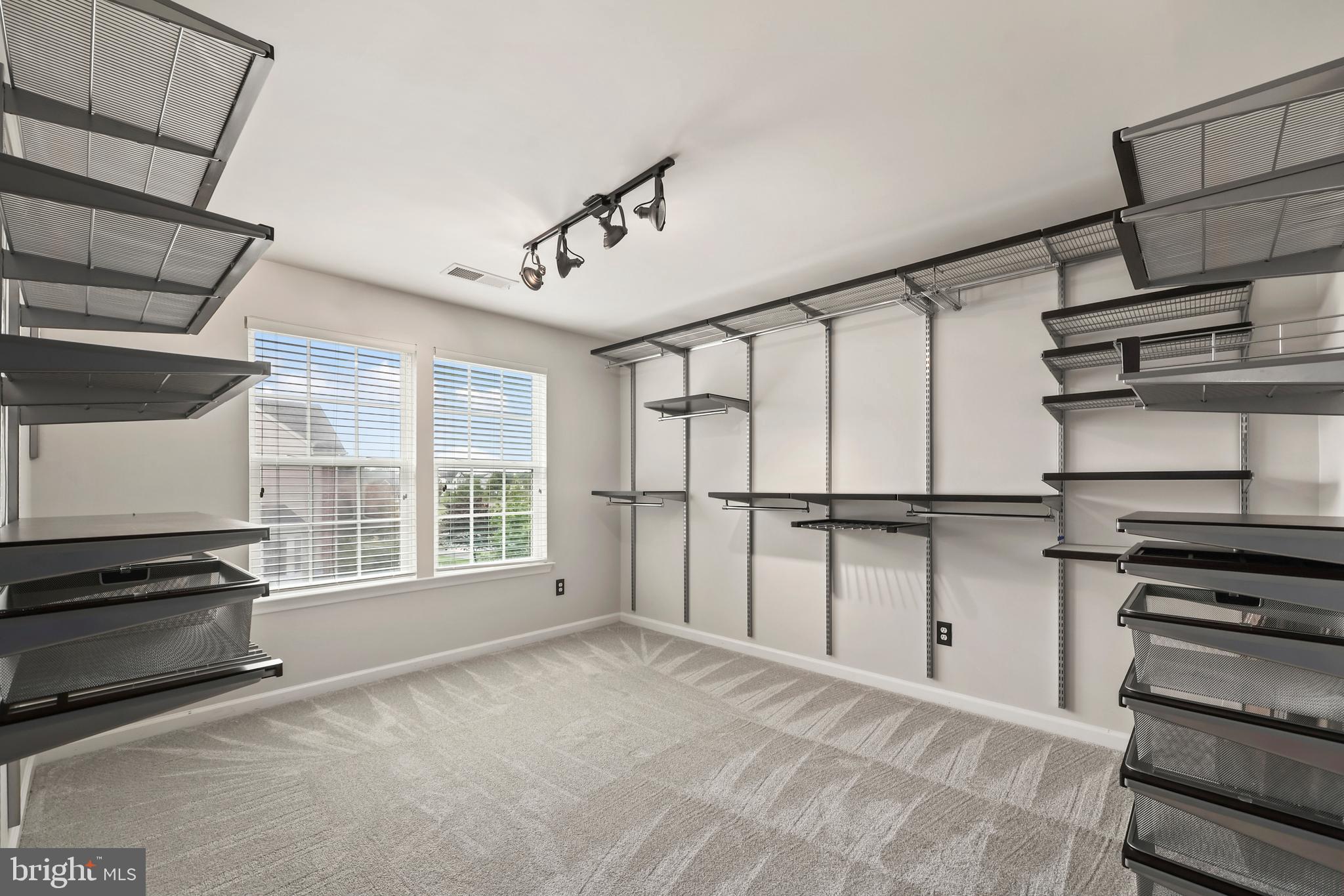 BROOKSIDE - Residential