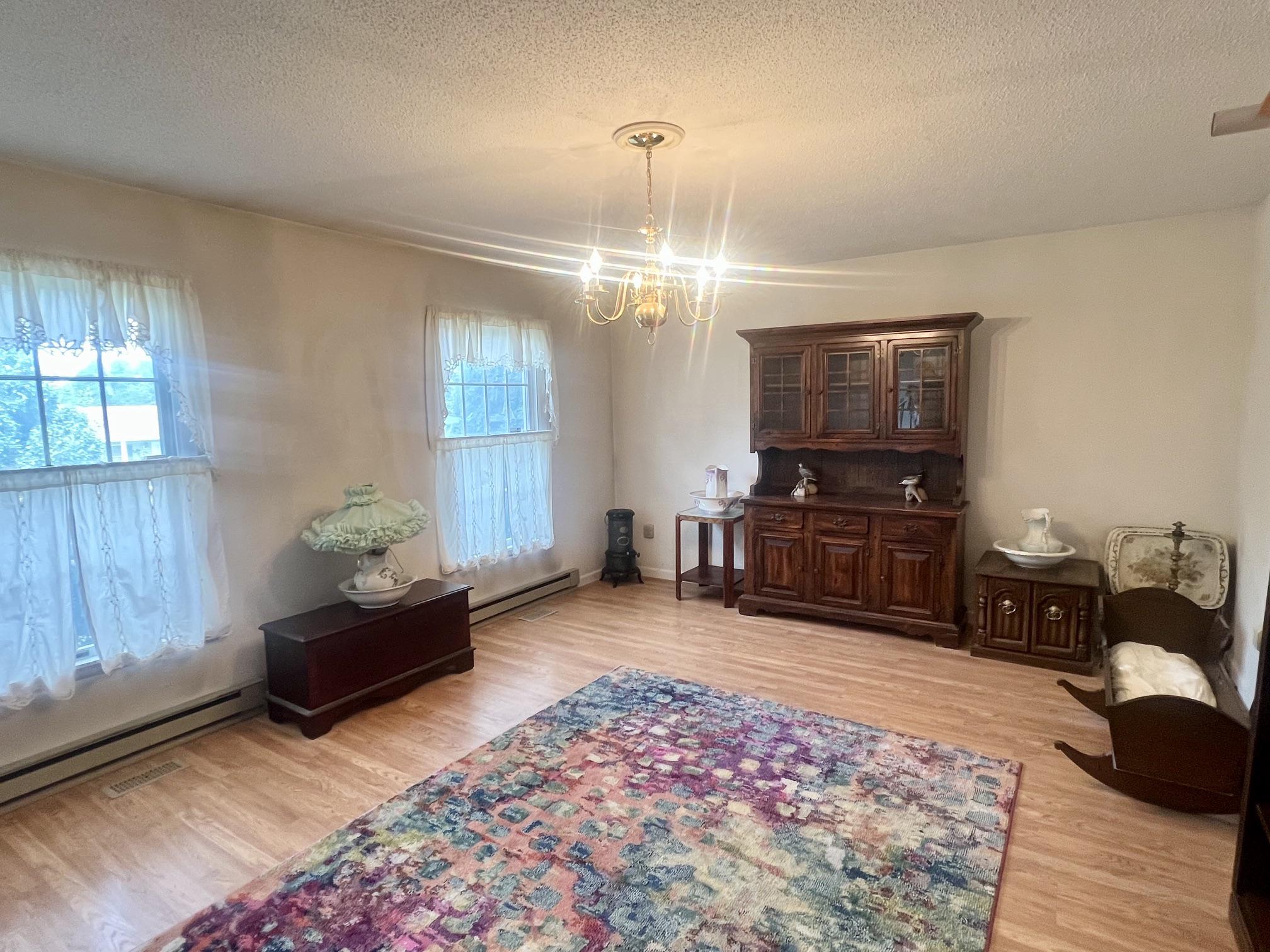MOUNTAIN VIEW ESTATES - Residential