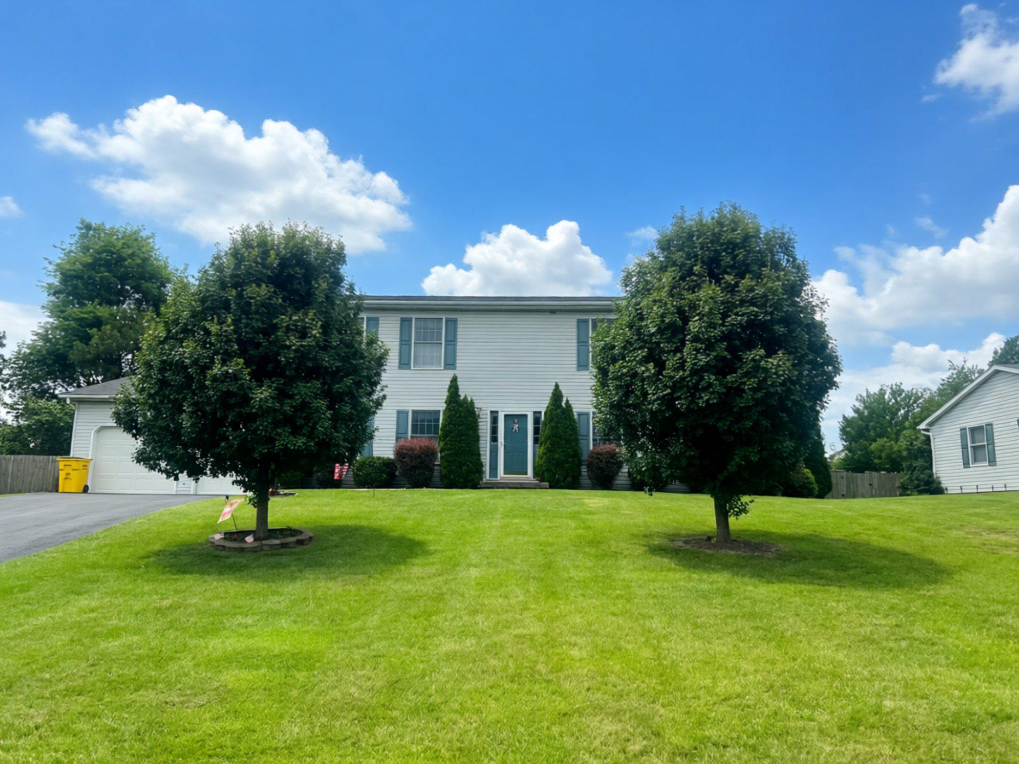 MOUNTAIN VIEW ESTATES - Residential