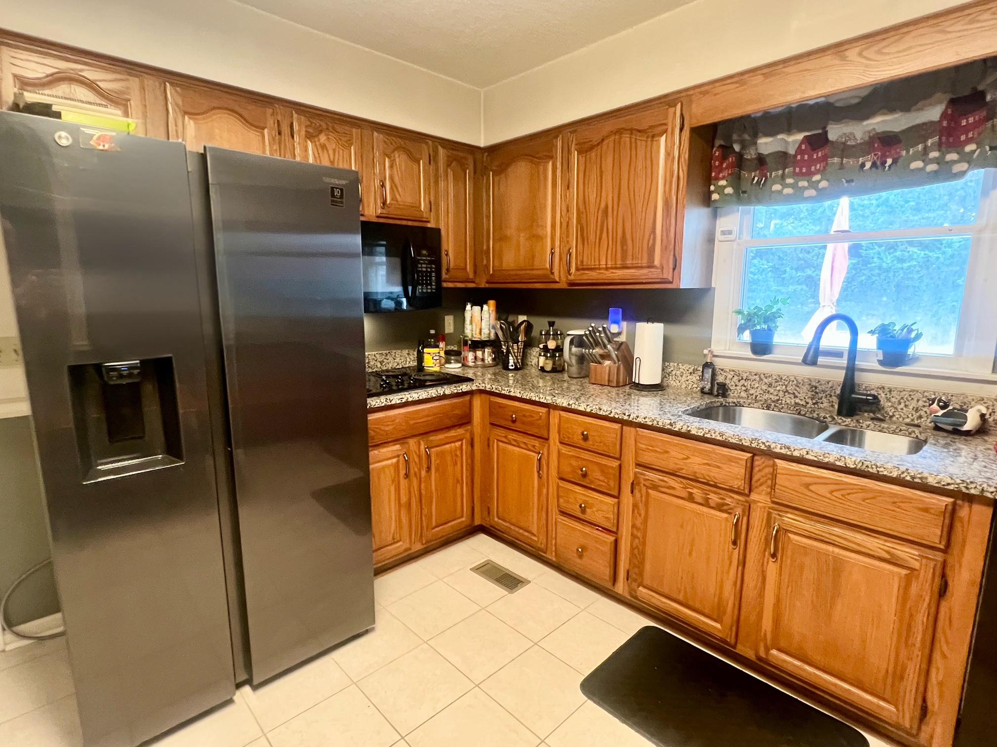 MOUNTAIN VIEW ESTATES - Residential