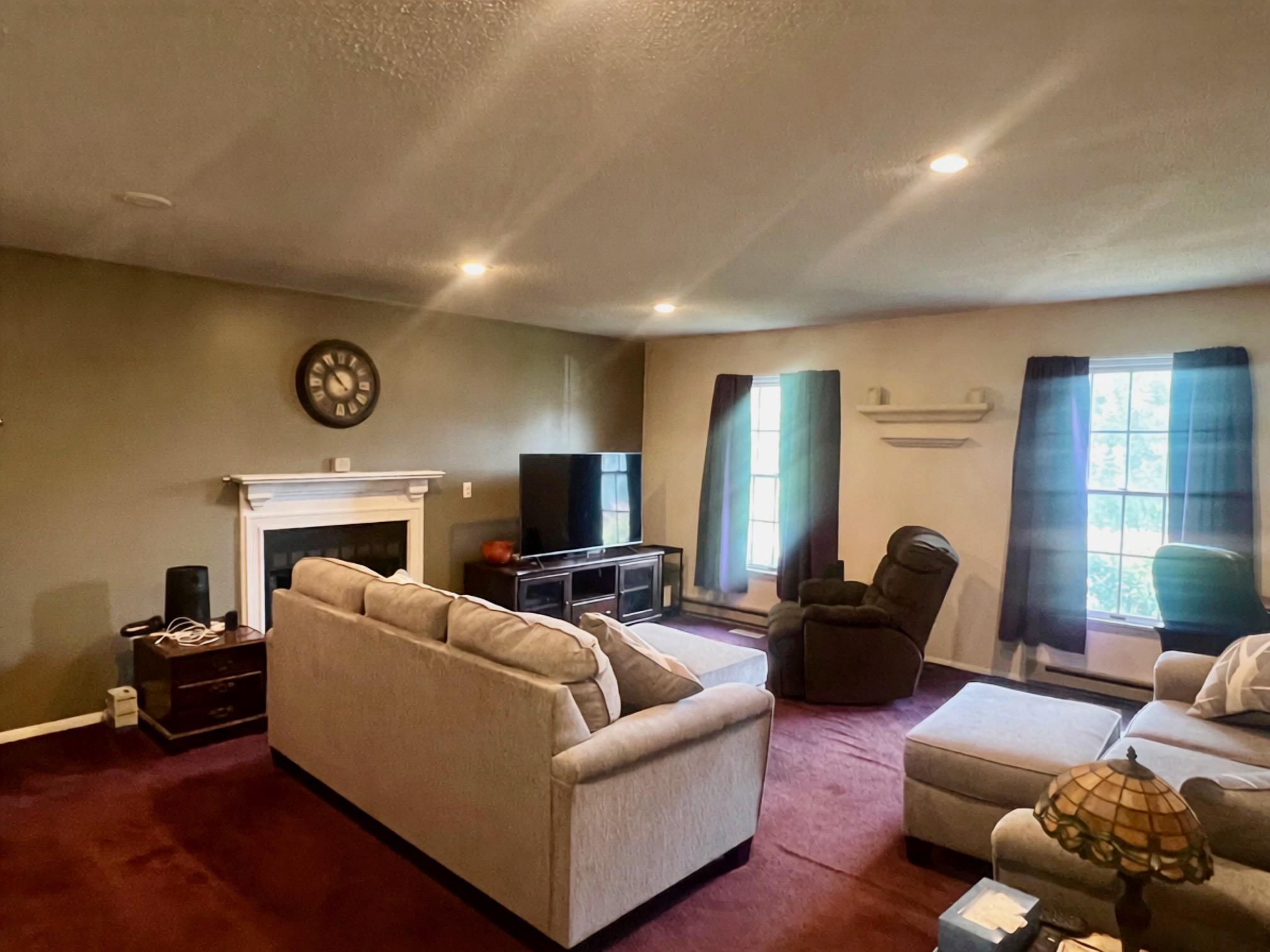 MOUNTAIN VIEW ESTATES - Residential