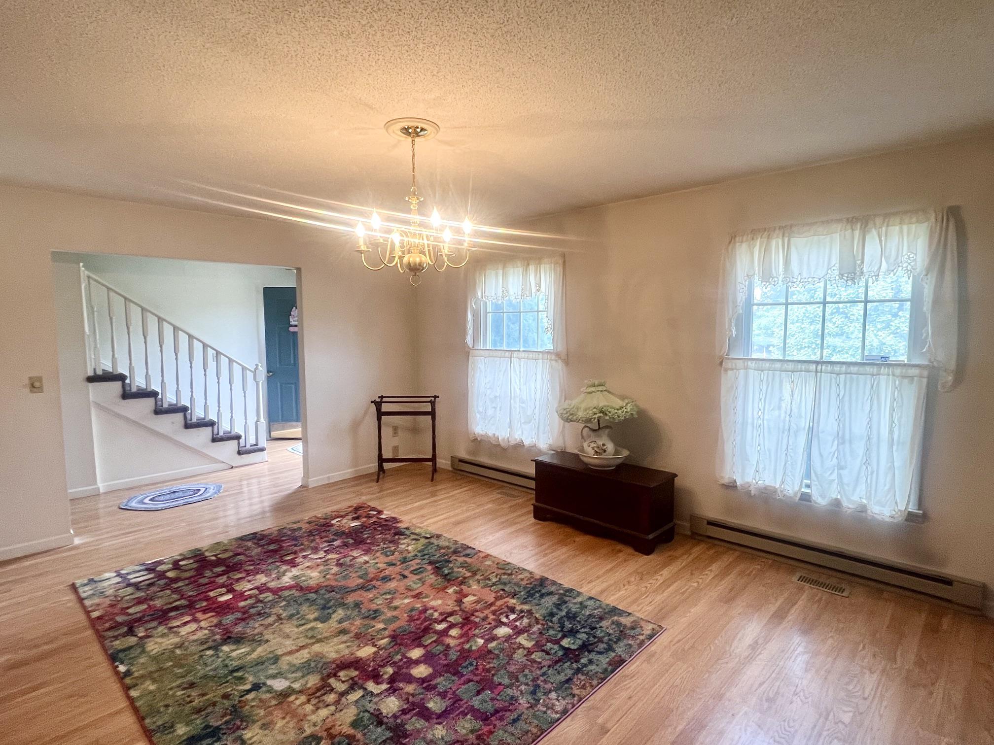 MOUNTAIN VIEW ESTATES - Residential