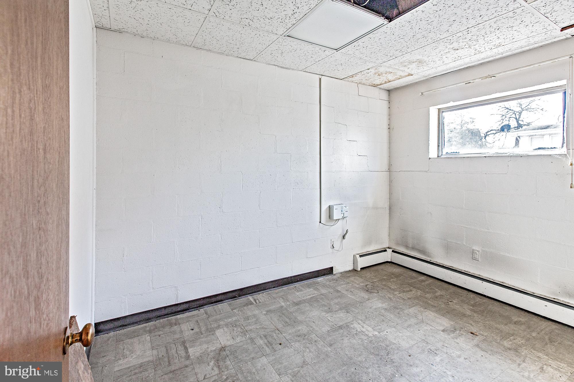 ASHLEY HEIGHTS - Commercial Sale