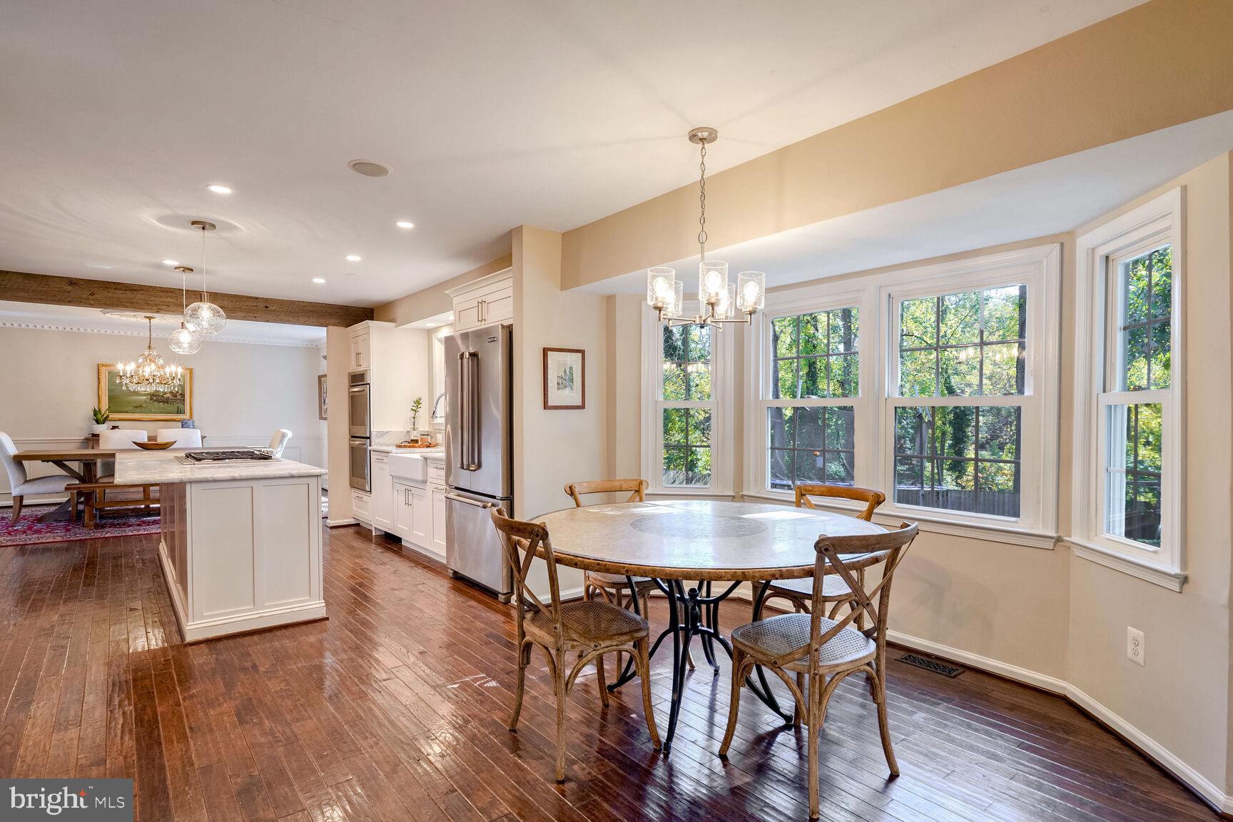LANGLEY OAKS - Residential