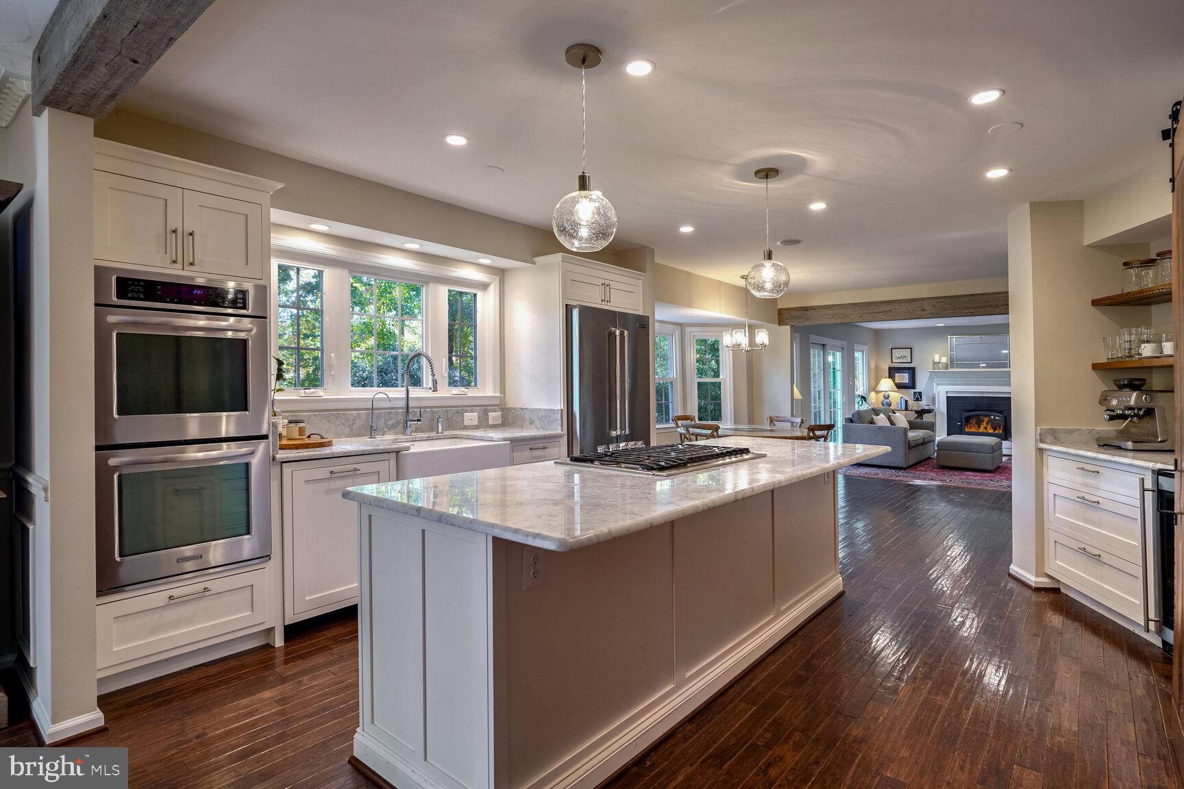 LANGLEY OAKS - Residential