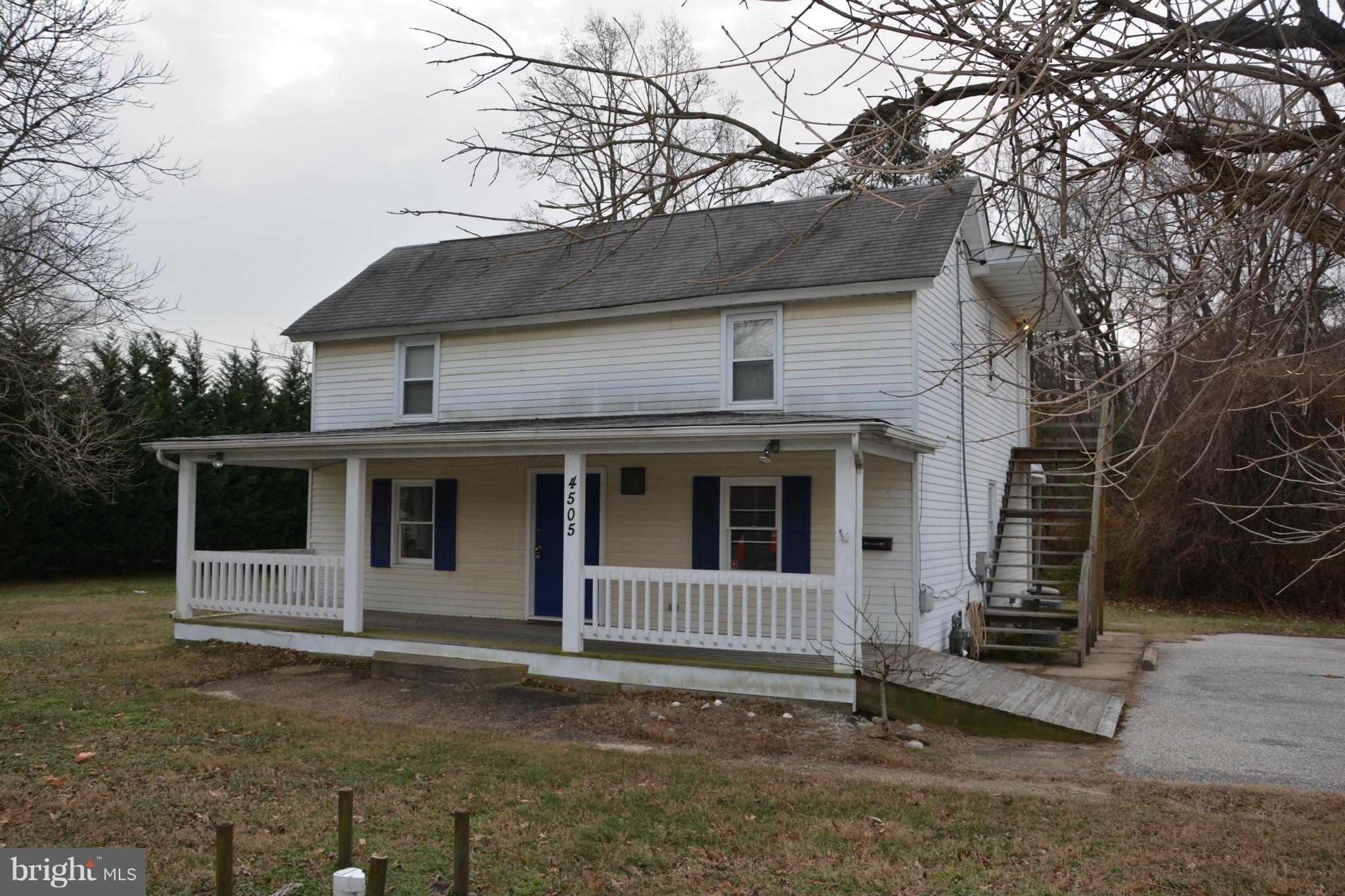 LAKE SHORE - Commercial Sale