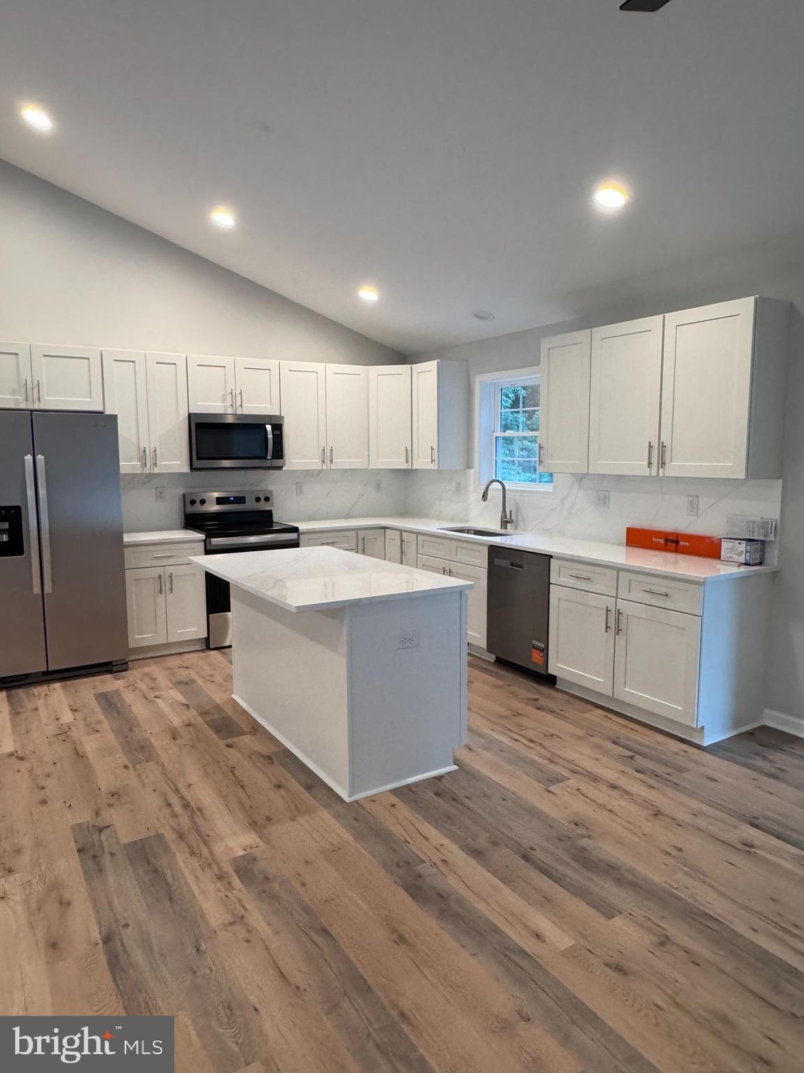 SPIERING ESTATES - Residential