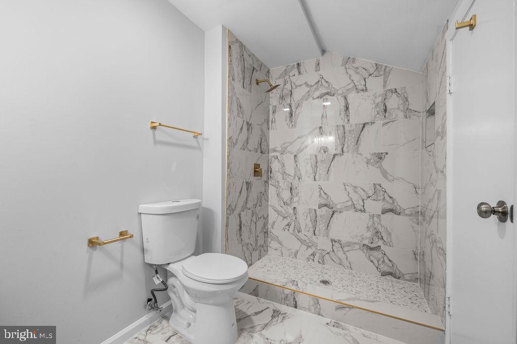 HYATTSVILLE HILLS - Residential