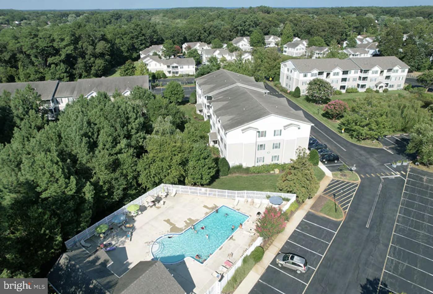 CREEKWOOD - Residential