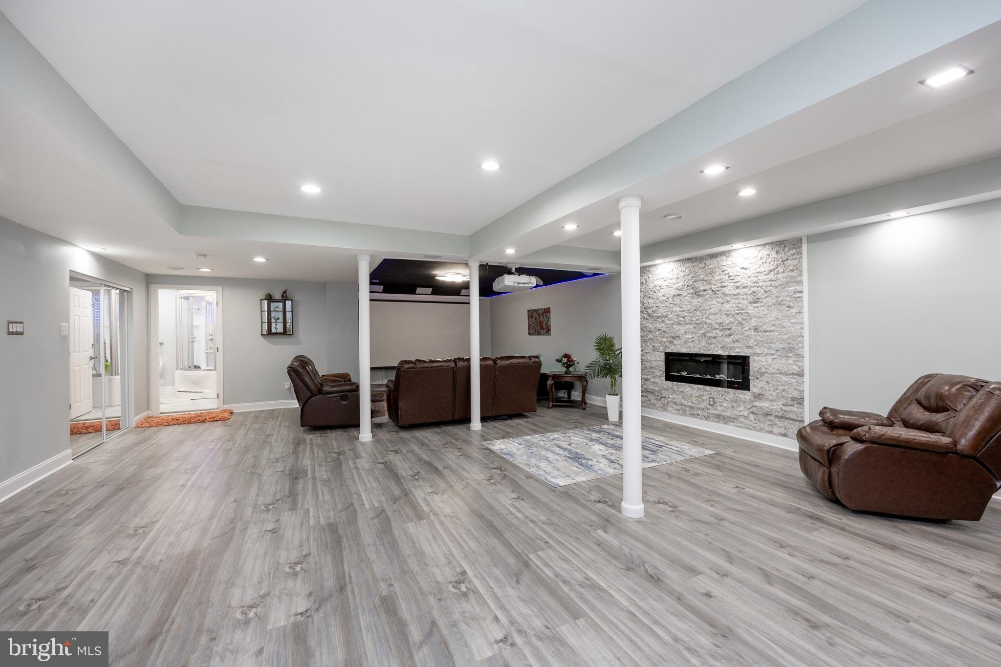 RESERVE AT EAGLE - Residential
