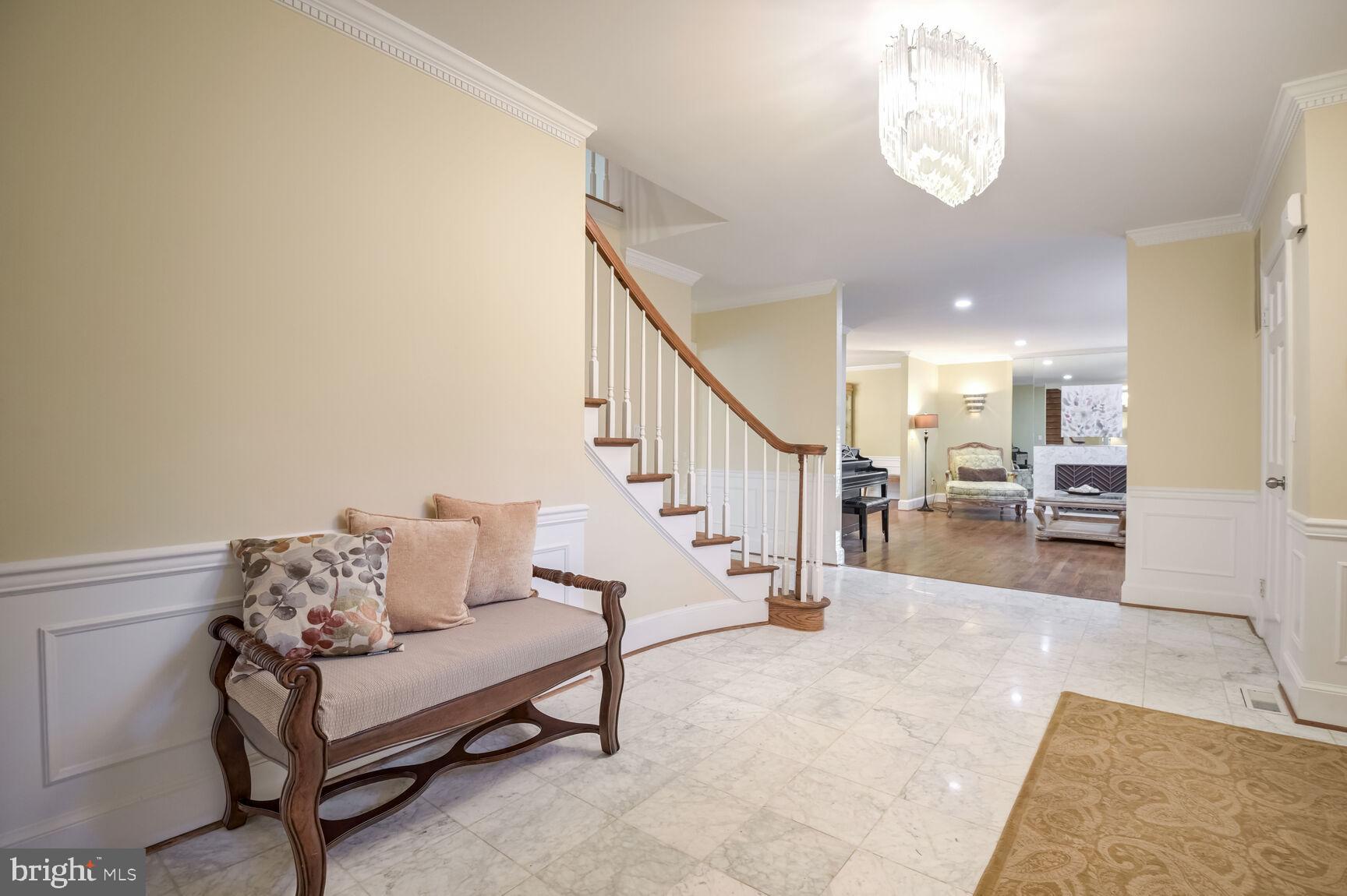 LAKE POTOMAC - Residential