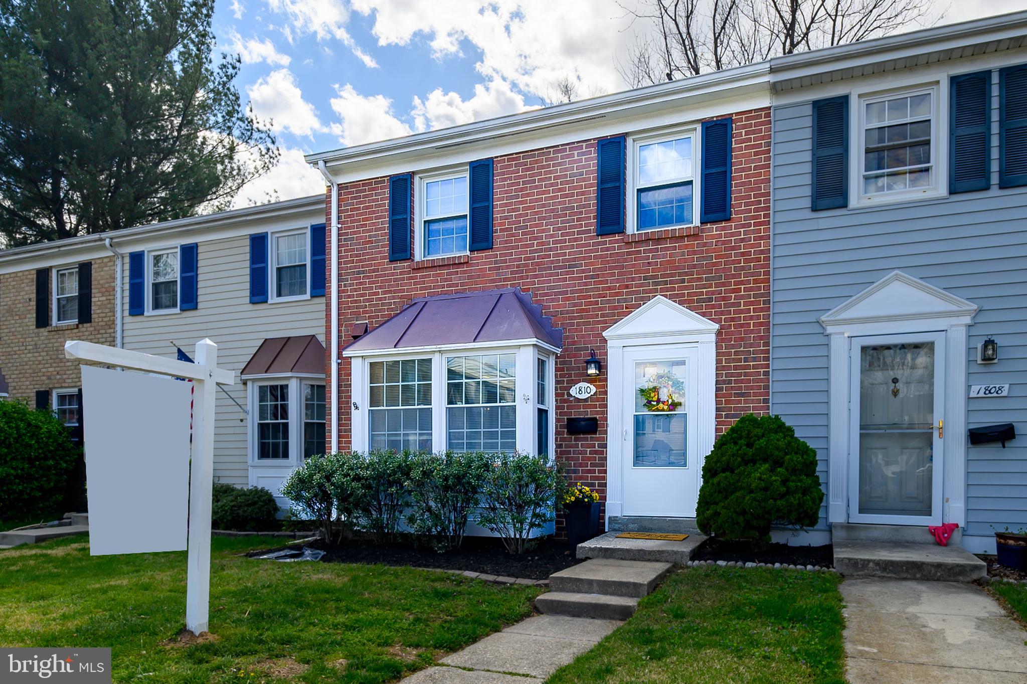 CROFTON SQUARE - Residential
