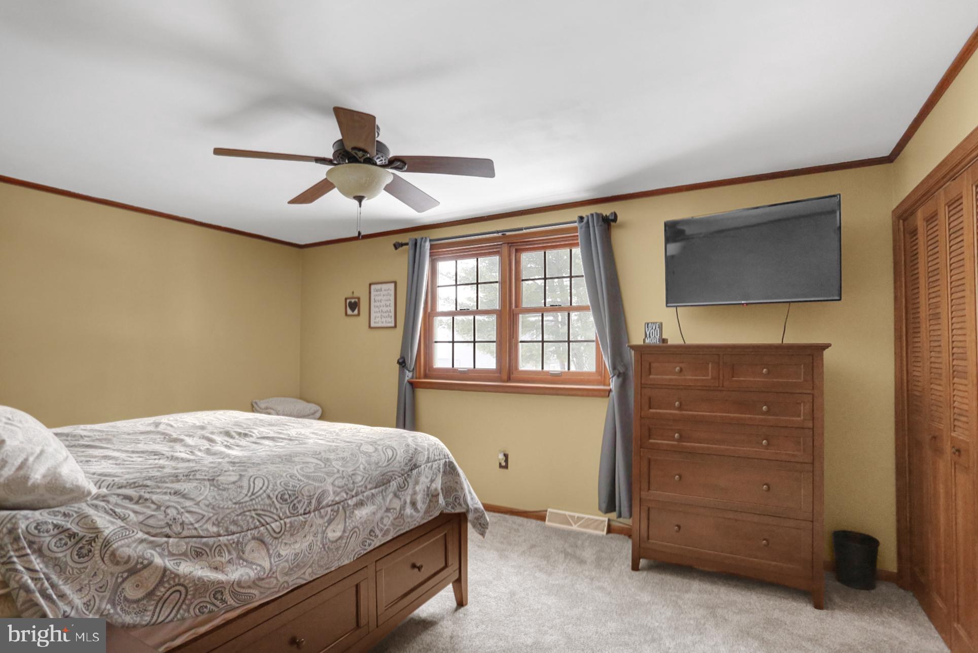LORANE ORCHARD - Residential