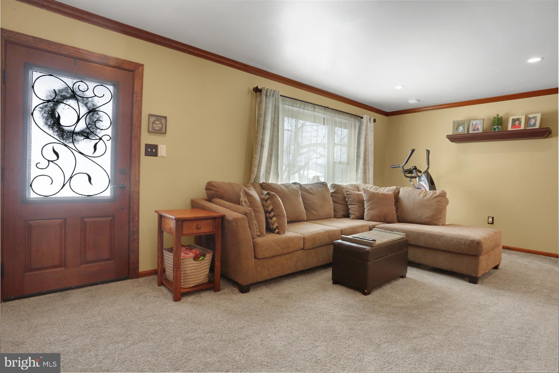 LORANE ORCHARD - Residential